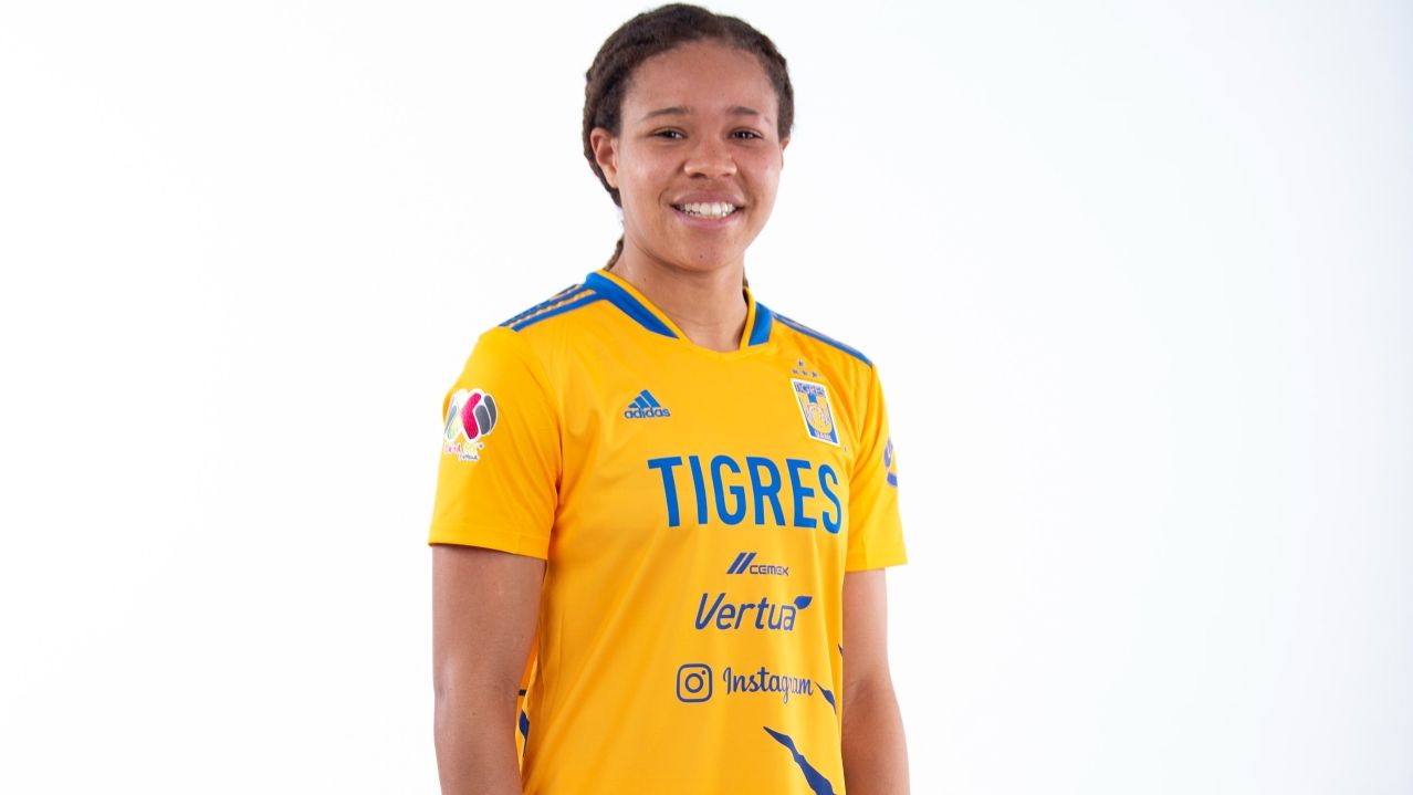 Mia Fishel Tigres
