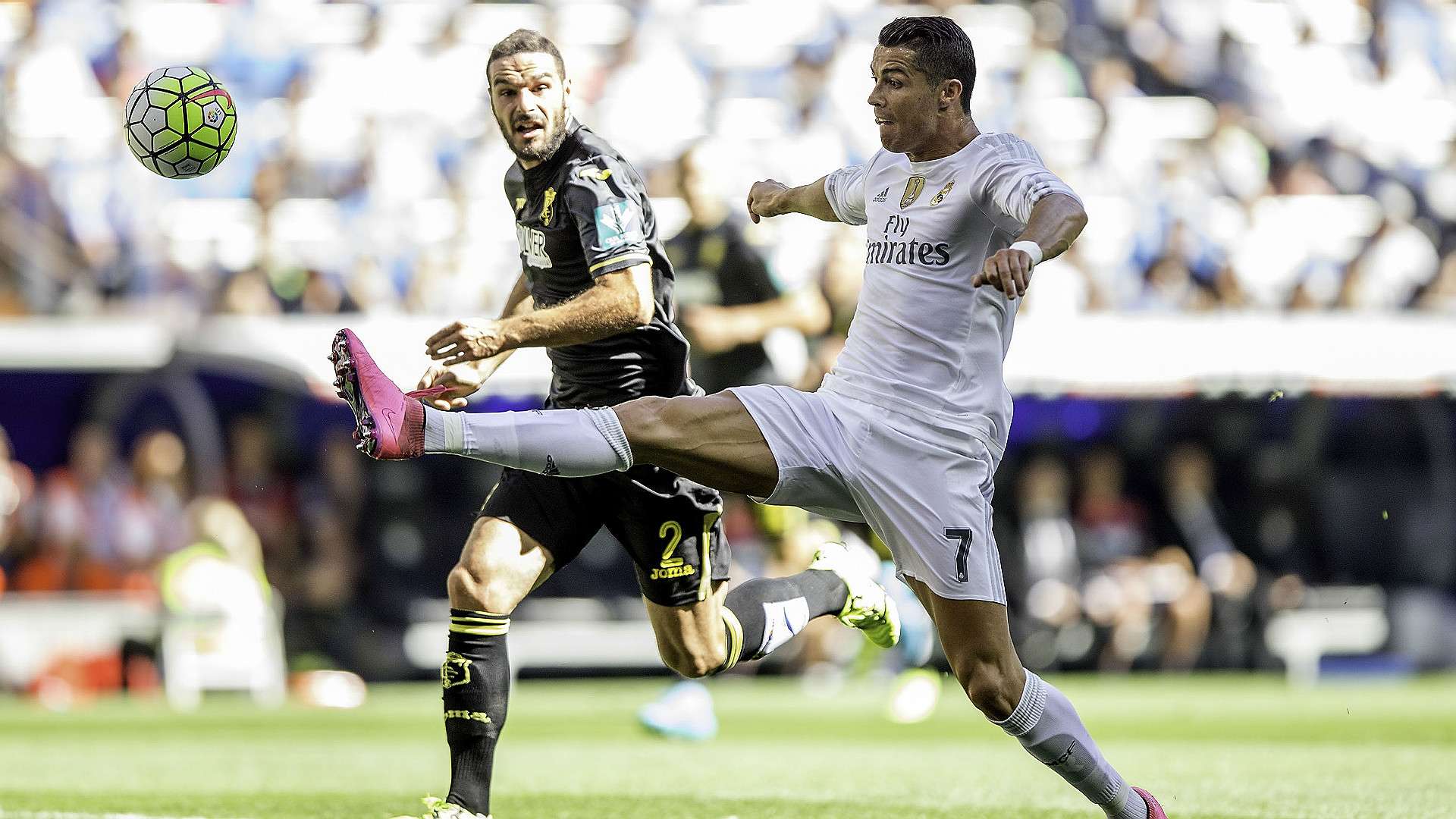 David Lomban Cristiano Ronaldo Real Madrid Granada La Liga 19092015