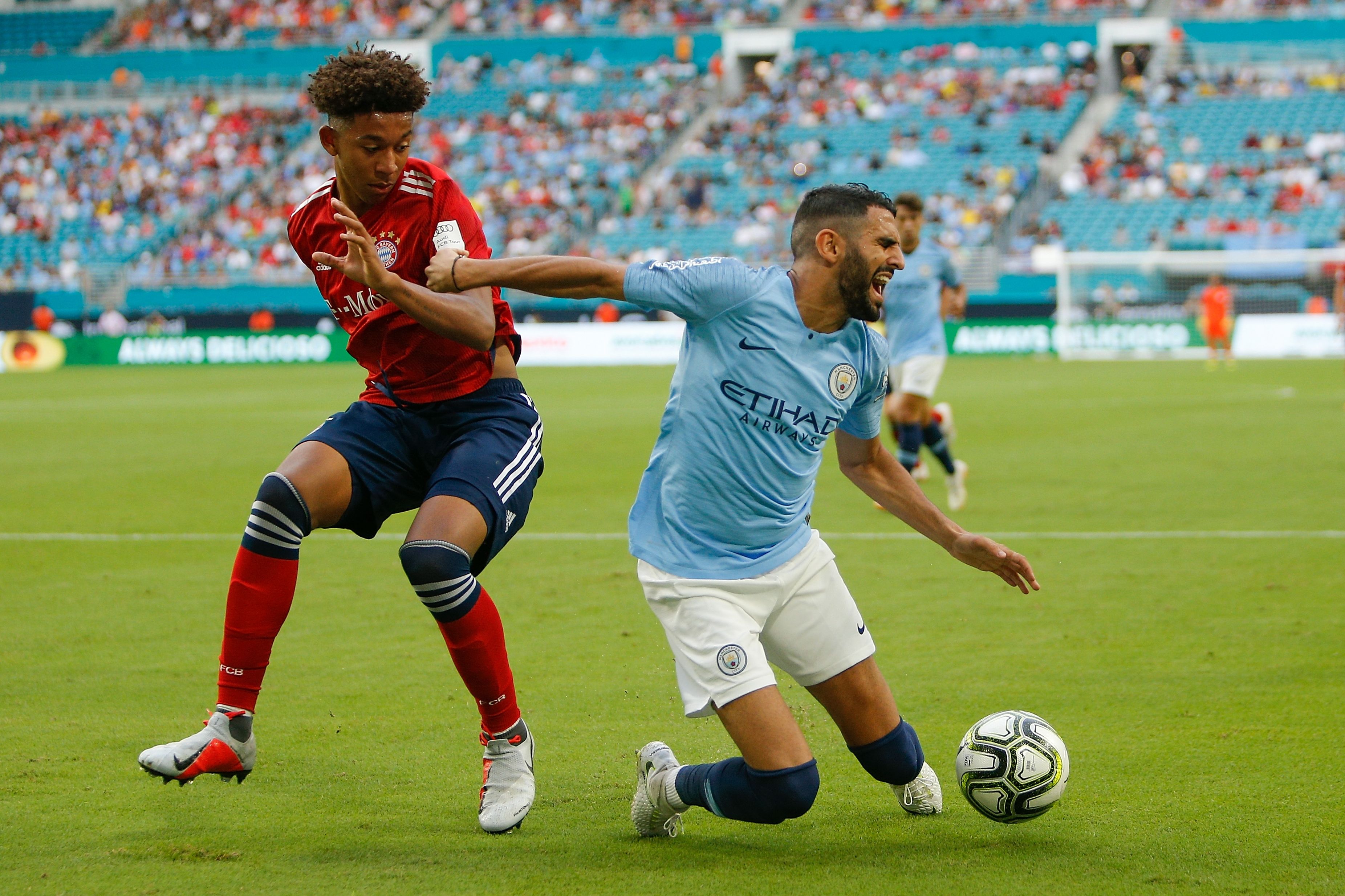 Chris Richards & Riyad Mahrez - Bayern München v Manchester City