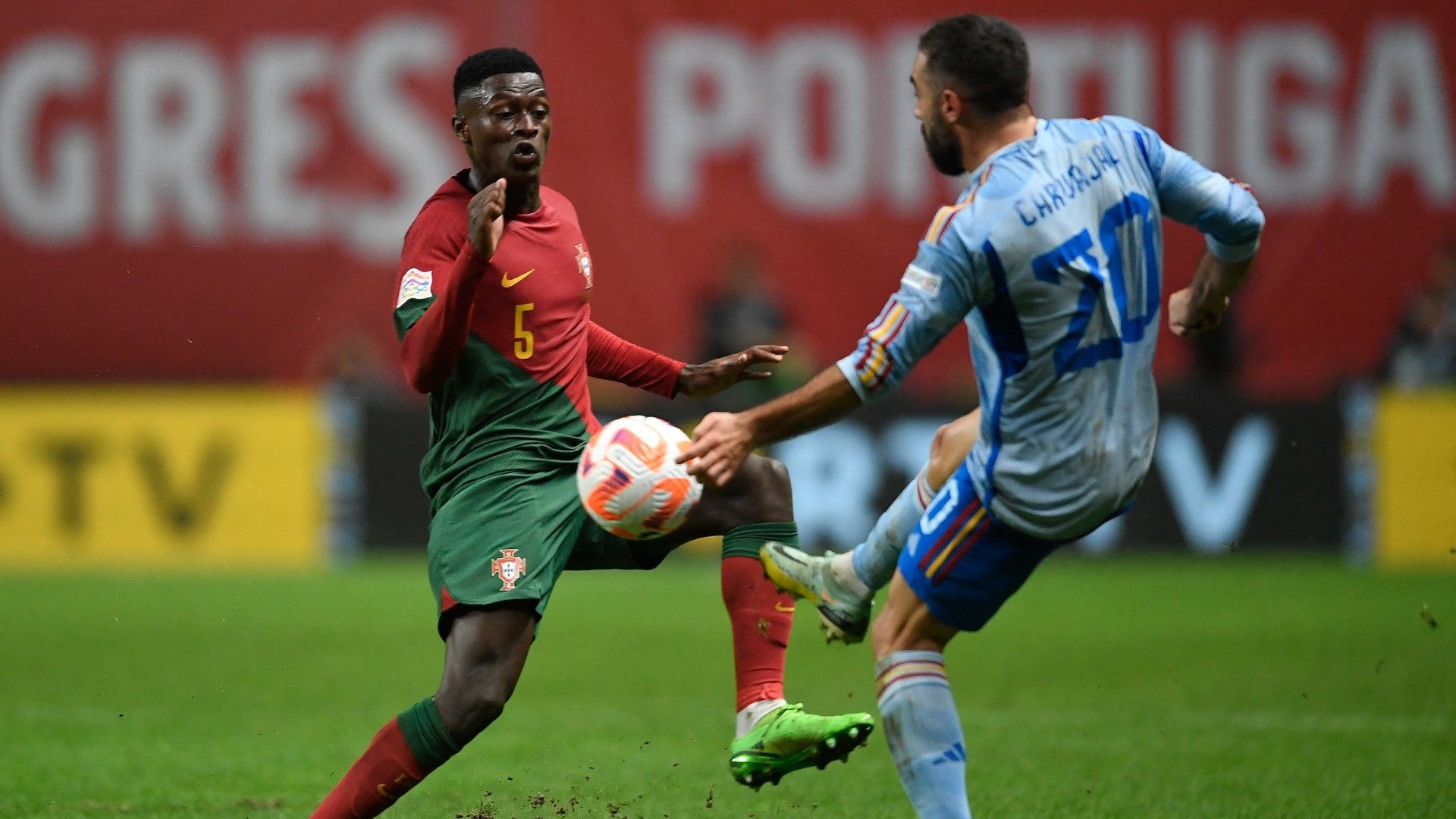 Nuno Mendes Portugal 2022