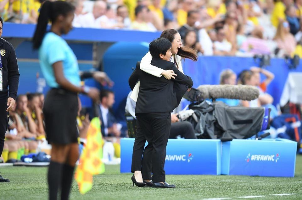 นวลพรรณ ล่ำซำ