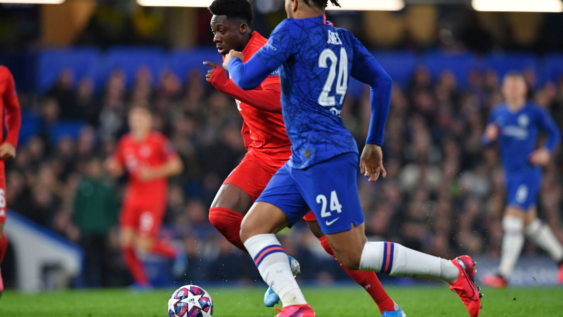 ALPHONSO DAVIES BAYERN MÜNCHEN CHAMPIONS LEAGUE 25022020