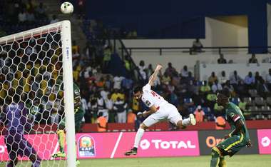 Taha Yassine Khenissi - Tunisia Senegal