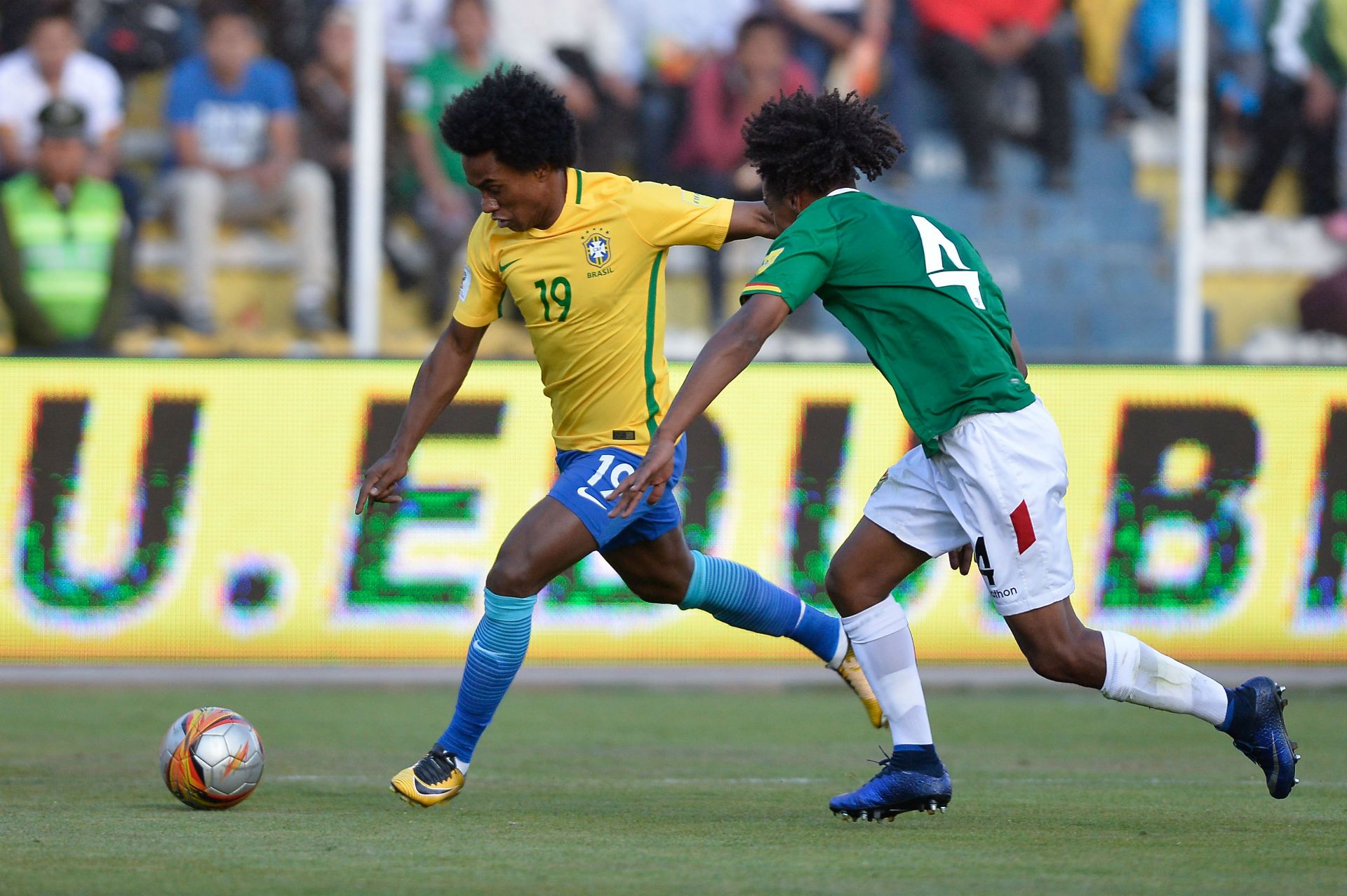 Willian Bolívia x Brasil 05102017