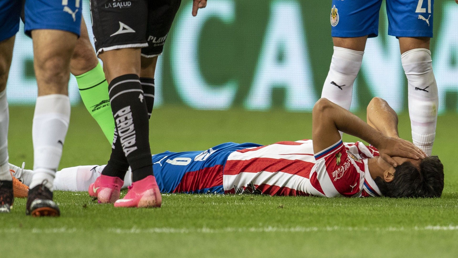 JJ Macías Chivas Guardianes 2021