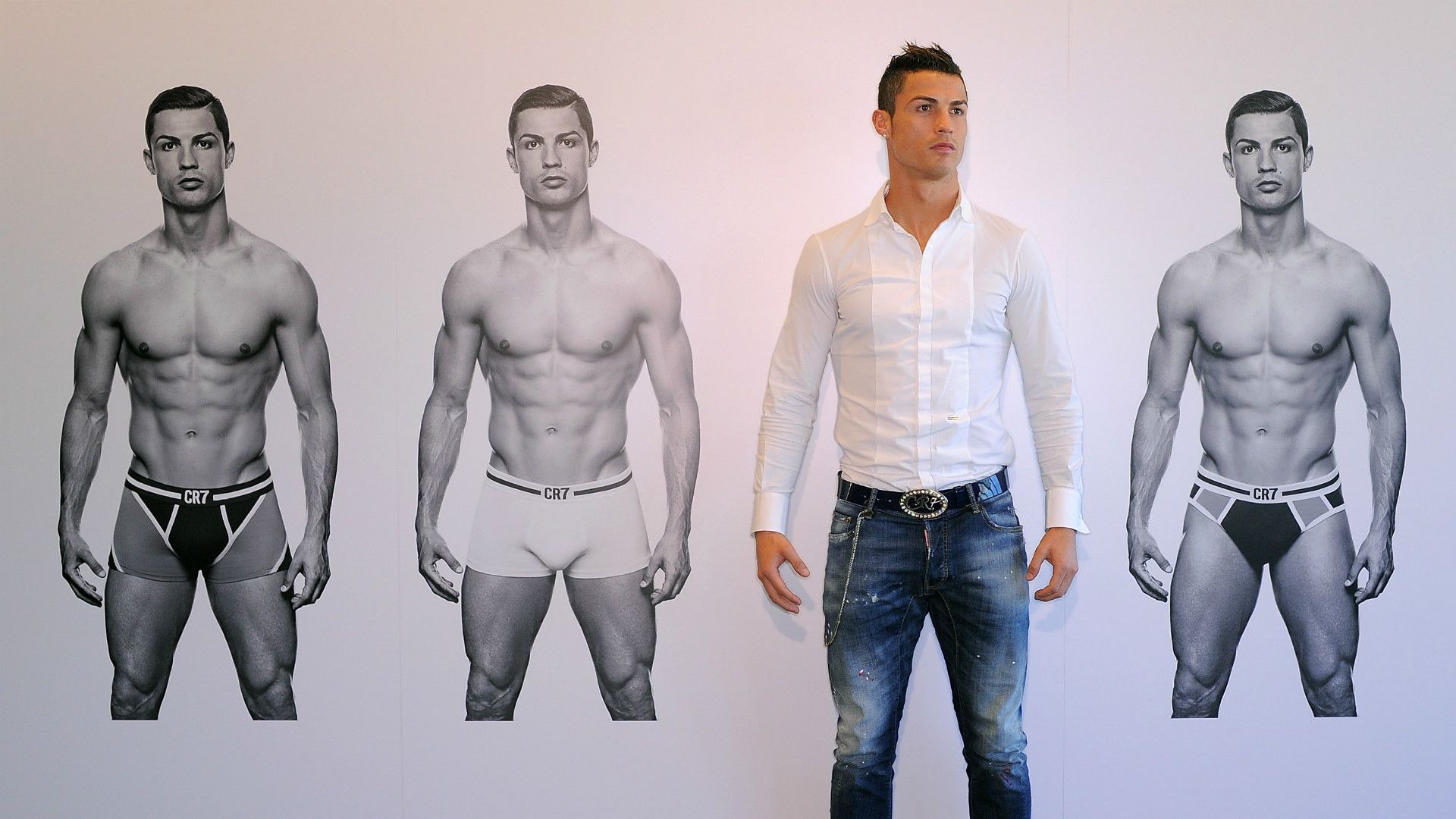 Christiano Ronaldo CR7 31102013