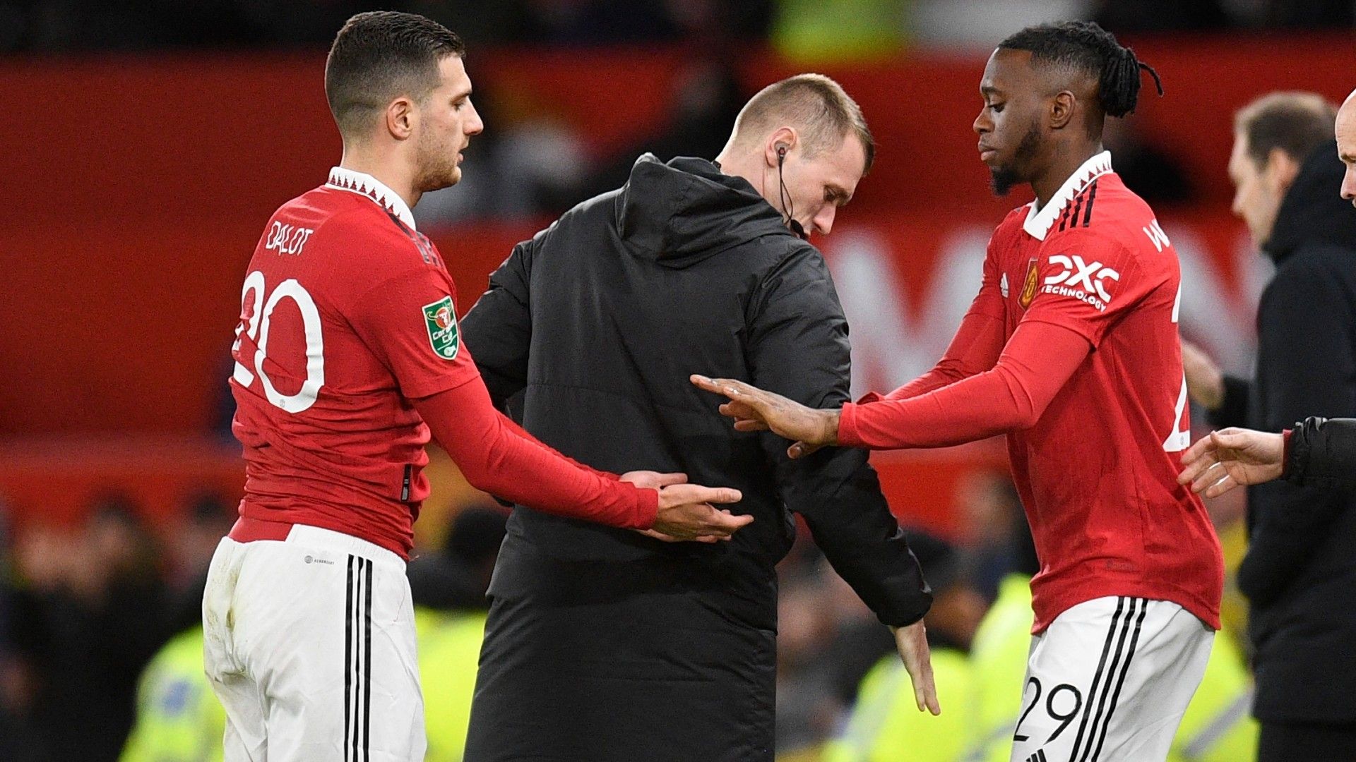 Diogo Dalot Aaron Wan-Bissaka Manchester United 2022-23
