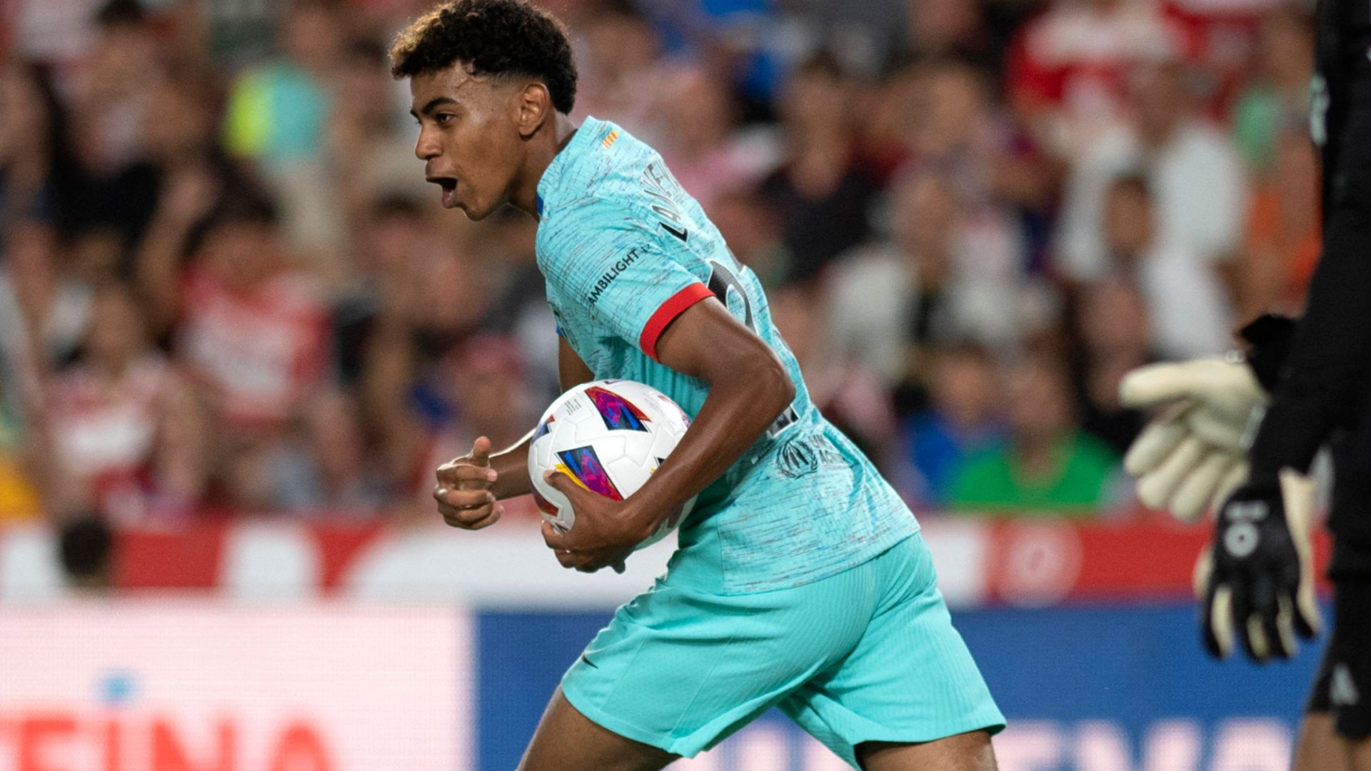 Lamine Yamal Barcelona 2023-24