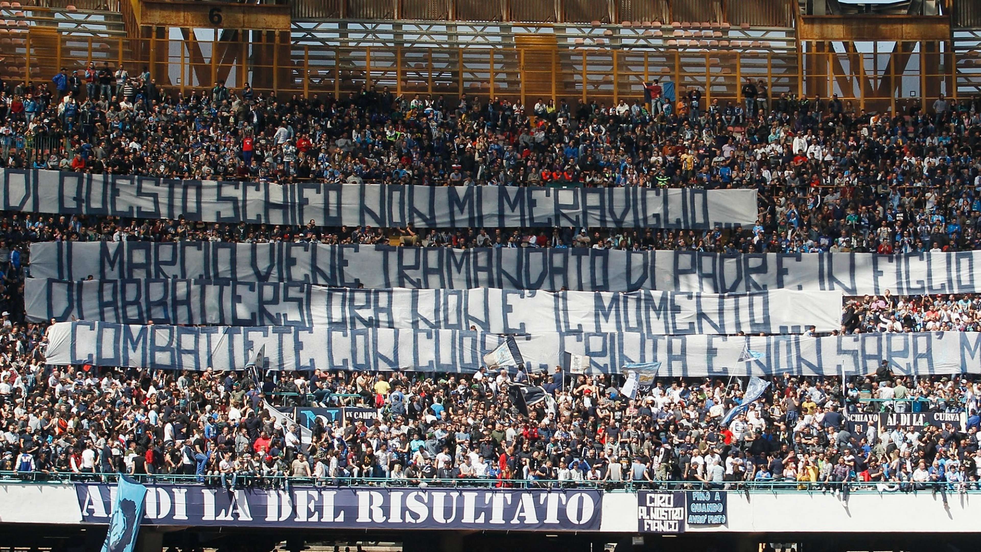 Napoli fans San Paolo Serie A 100402016