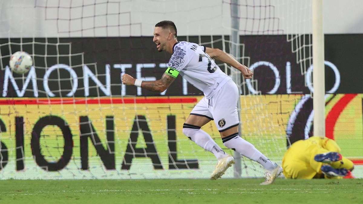 Fiorentina v Puskás Akadémia