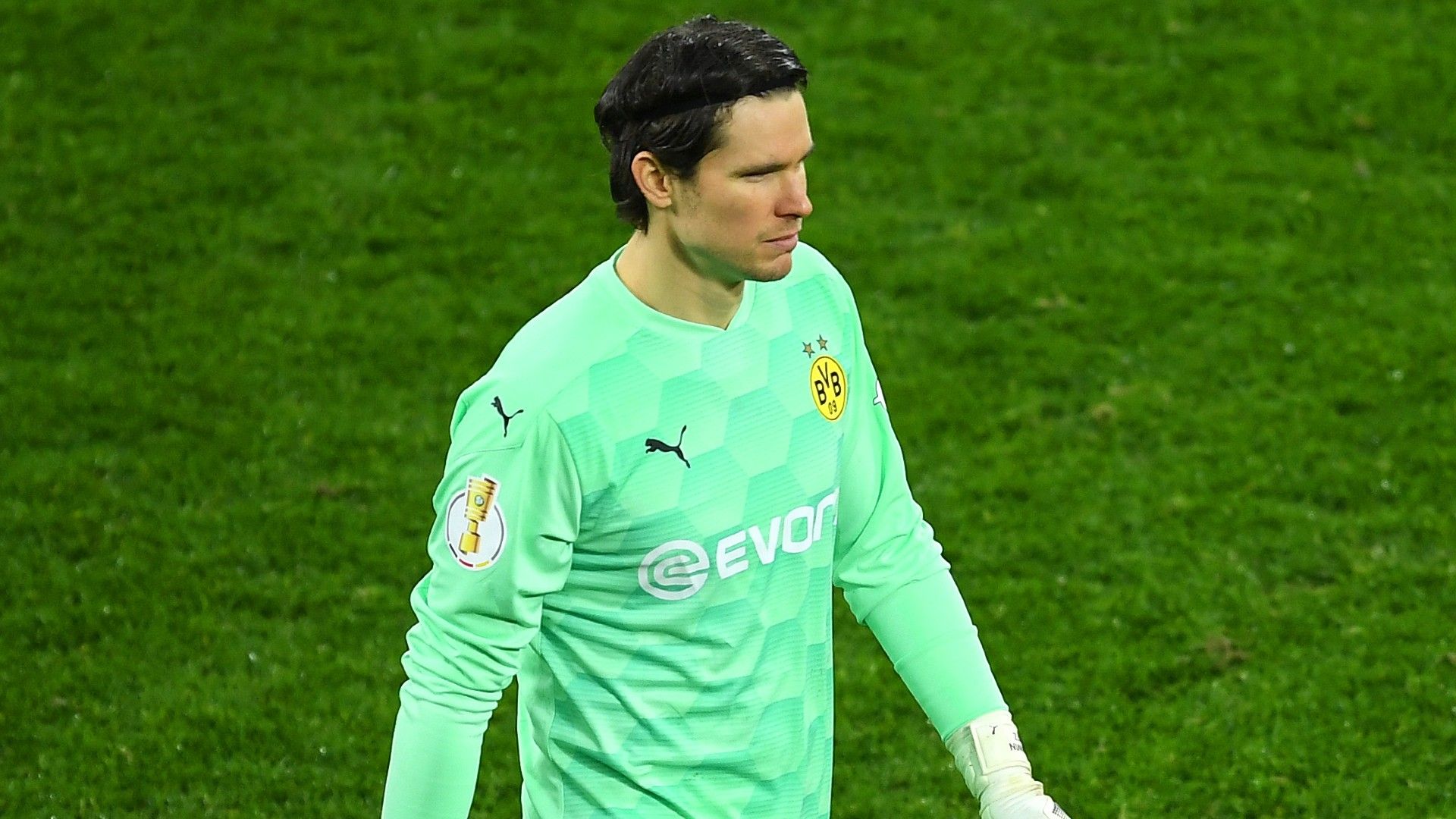 Marwin Hitz Dortmund Paderborn 2021