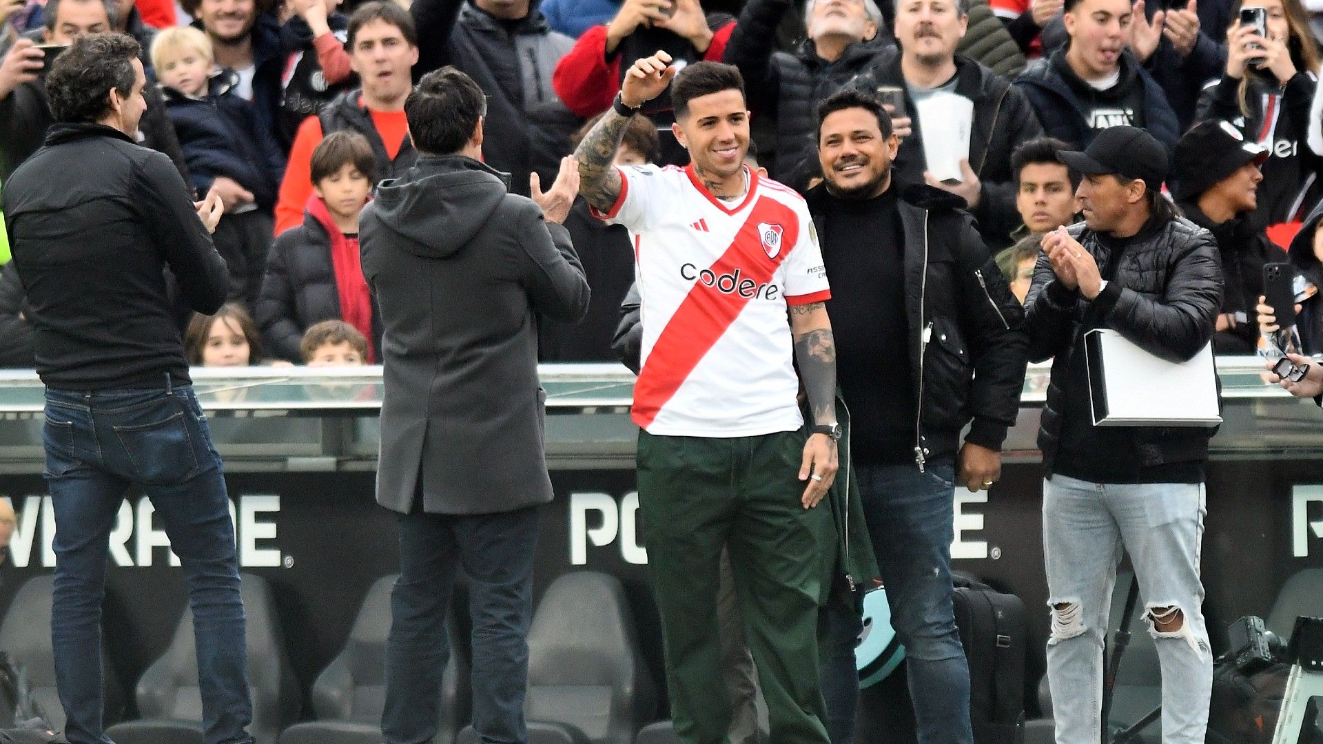 Enzo Fernandez Homenaje River Liga Profesional 21072024