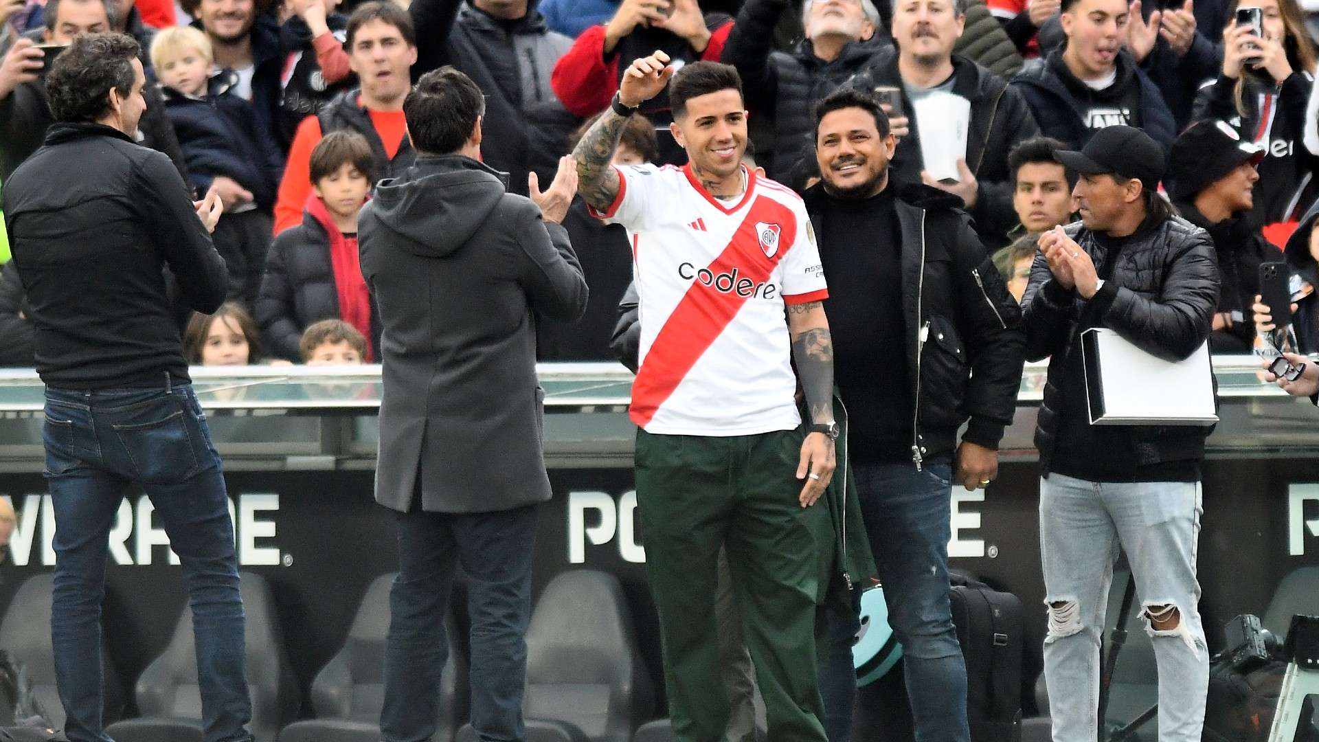 Enzo Fernandez Homenaje River Liga Profesional 21072024