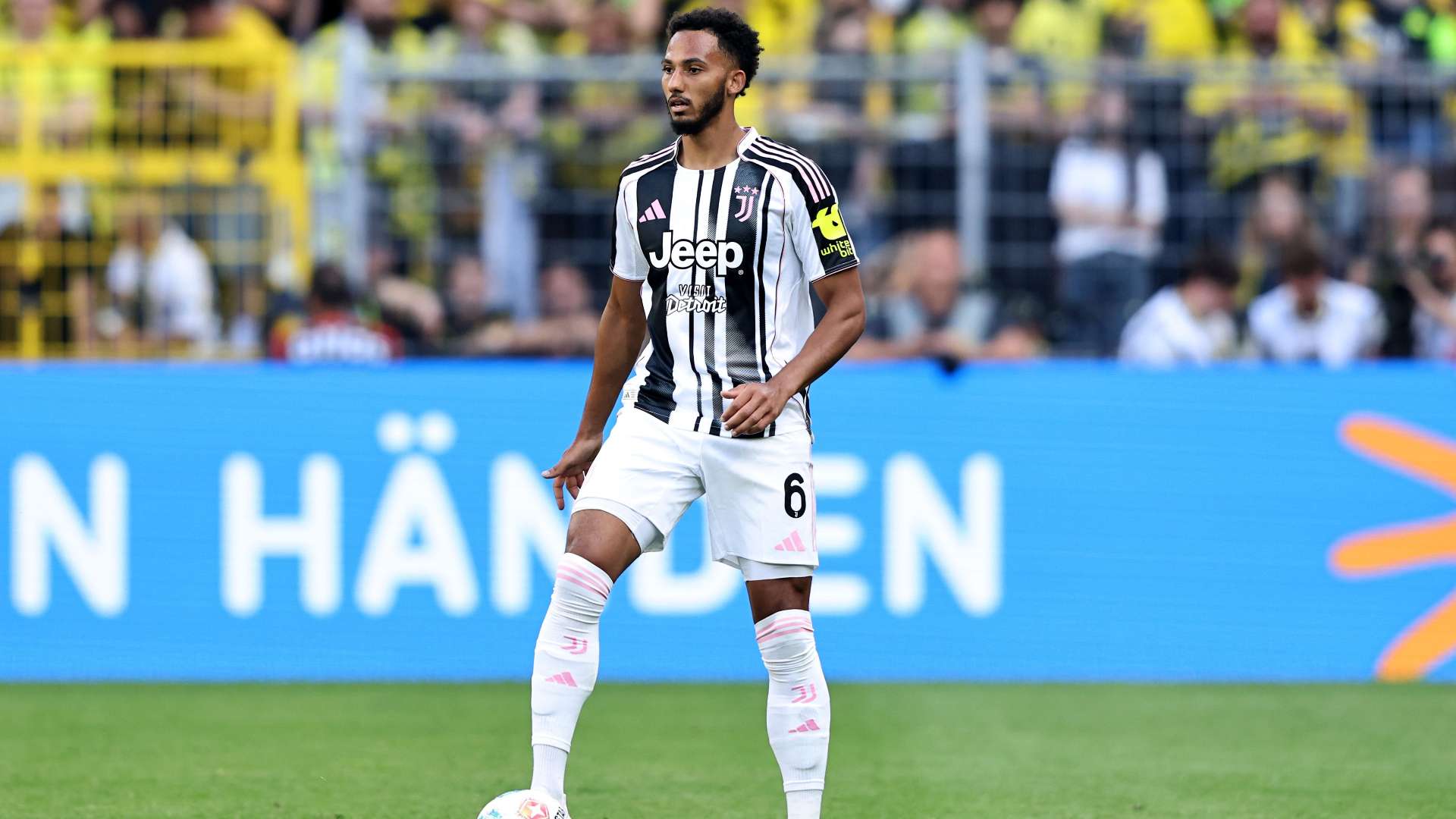 Lloyd Kelly Juventus