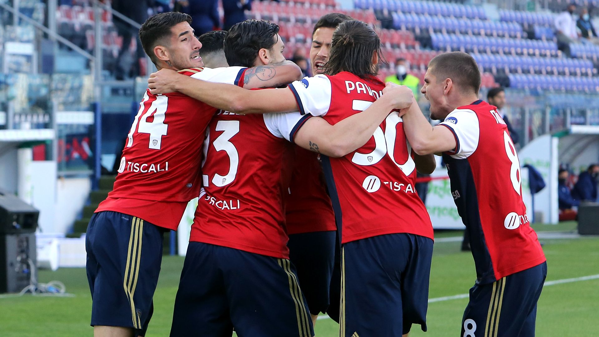 Lykogiannis Cagliari celebrating Roma Serie A