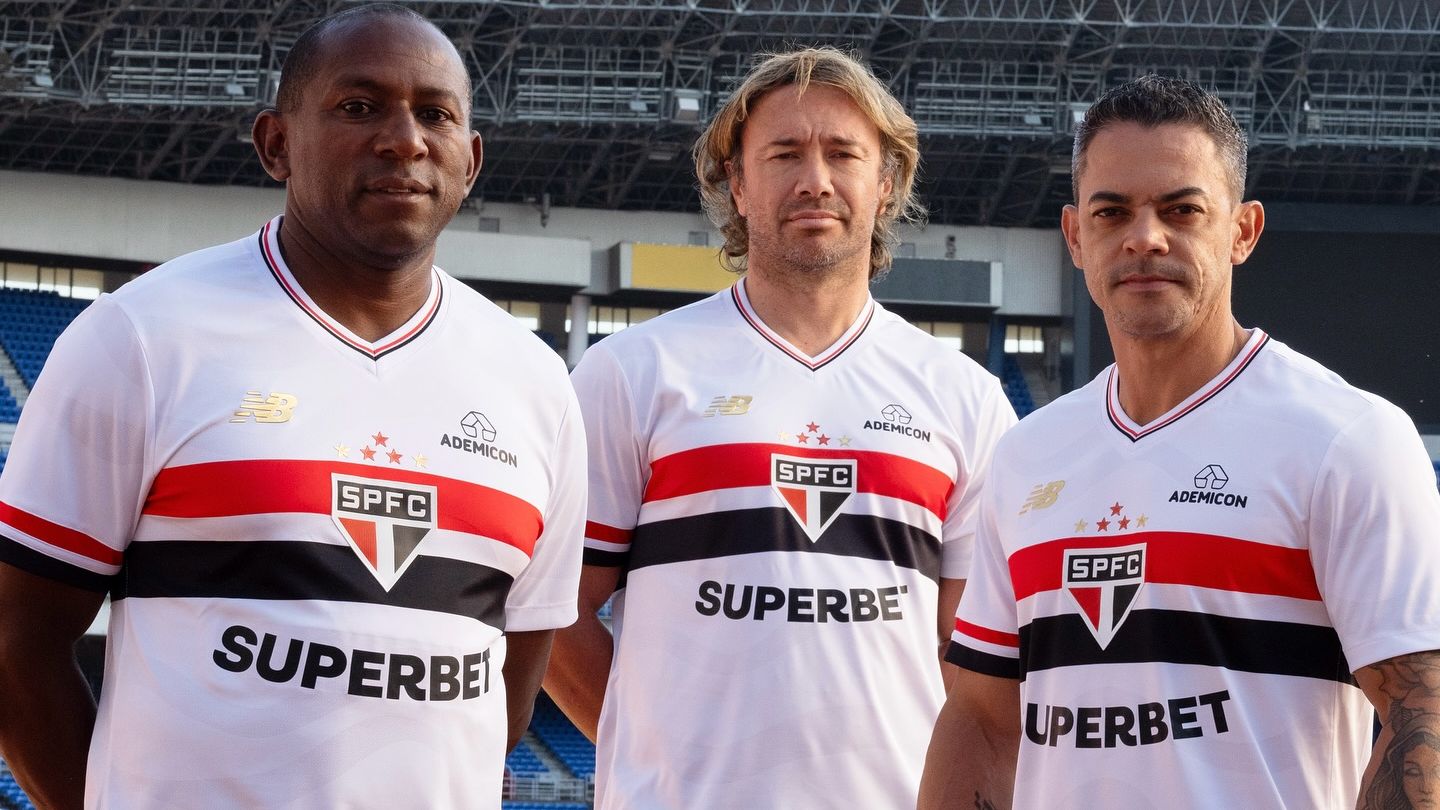 Nova camisa do São Paulo em homenagem ao Tri-Mundial