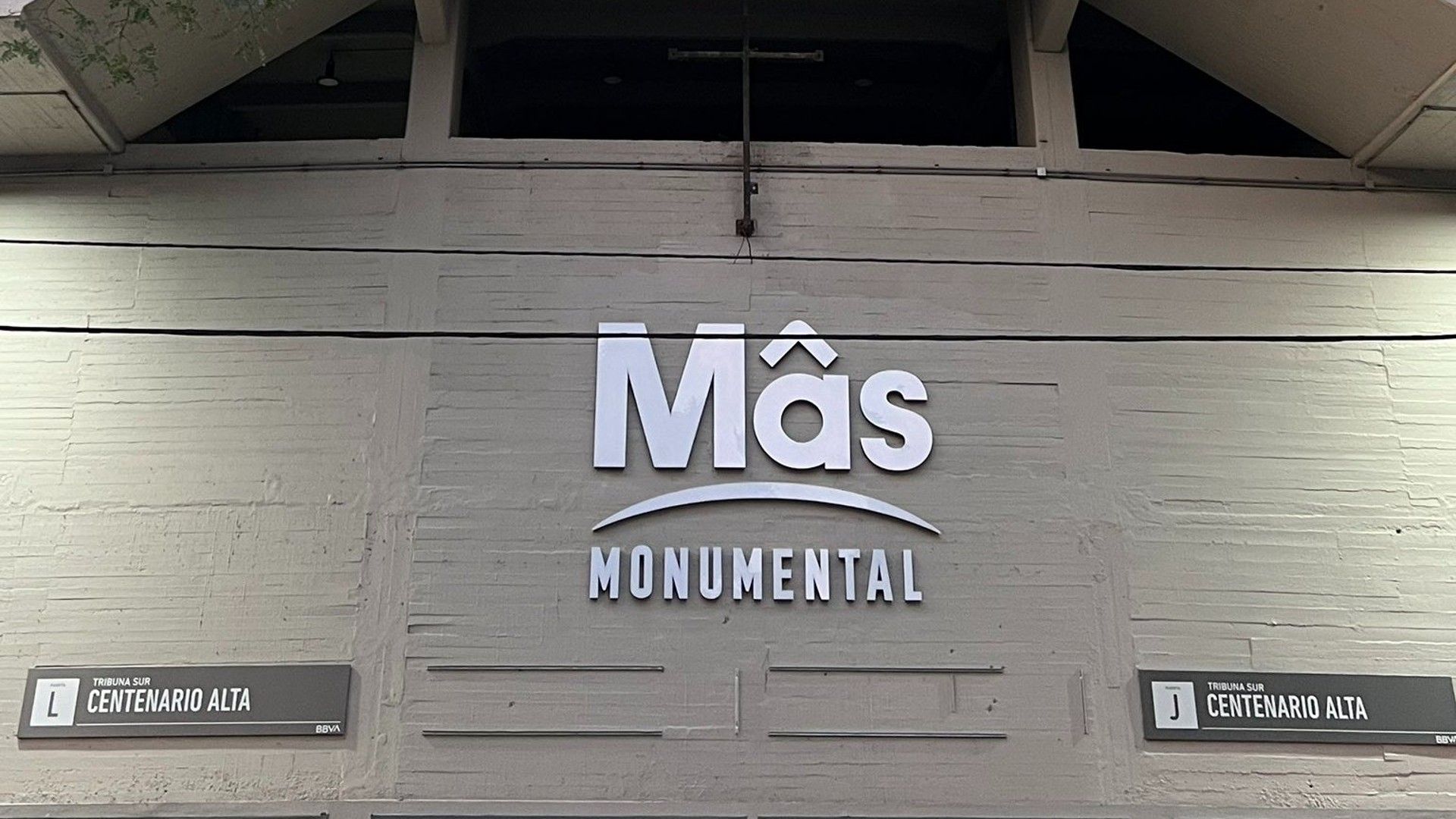 River Mas Monumental Escudo 23082022