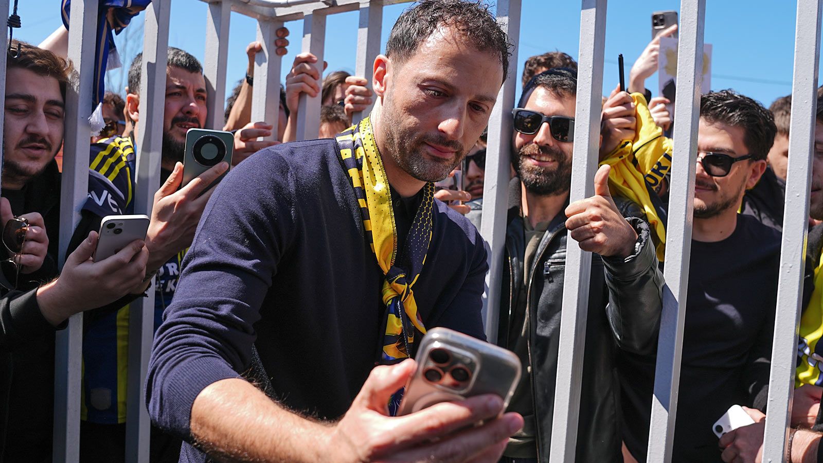 domenico tedesco fenerbahce fans