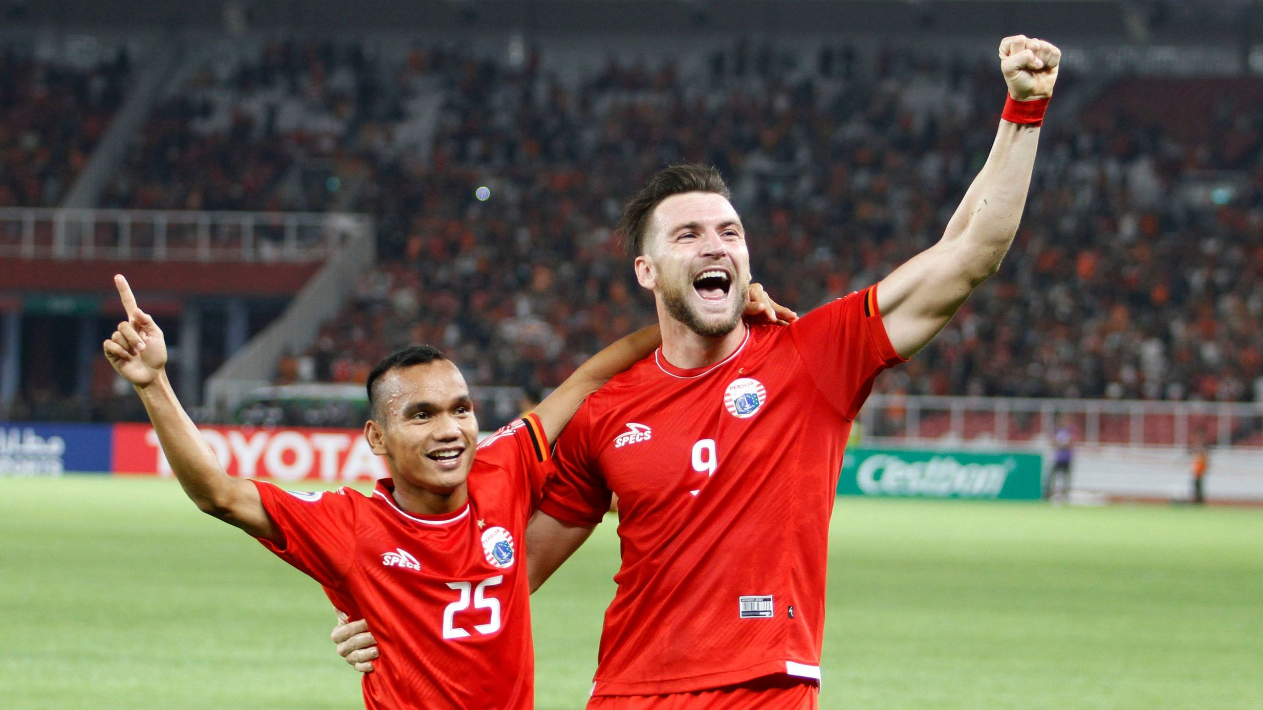Selebrasi Riko Simanjuntak & Marco Simic - Persija Jakarta