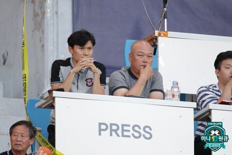 정경호 코치 김태완 감독