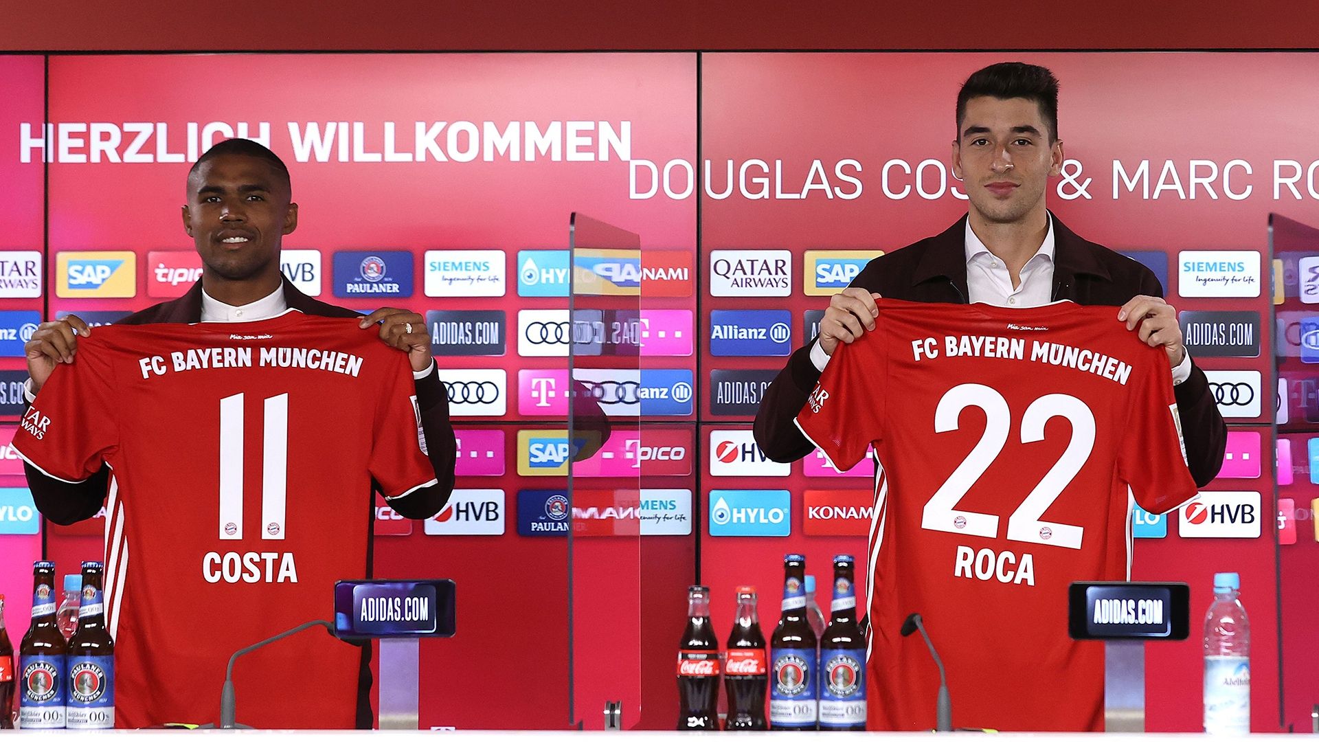 Douglas Costa Marc Roca Bayern Munich 2020