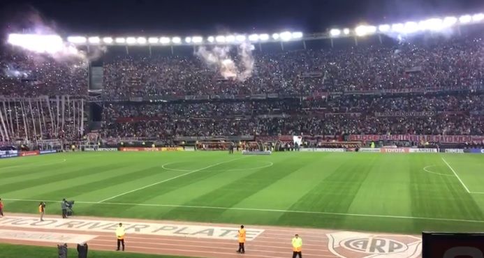 Captura video River Racing octavos copa libertadores recibimiento 290818