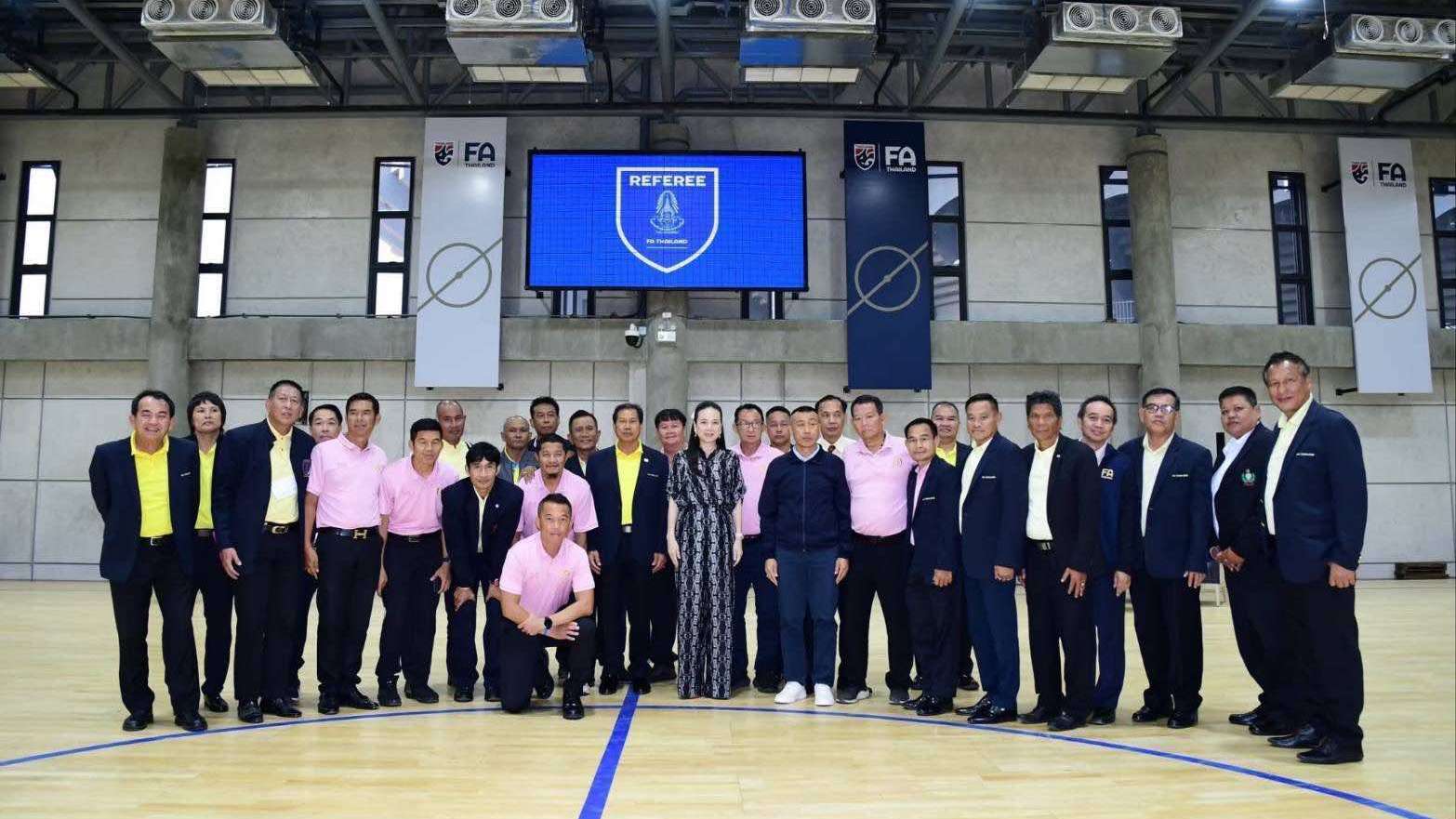 นวลพรรณ ล่ำซำ