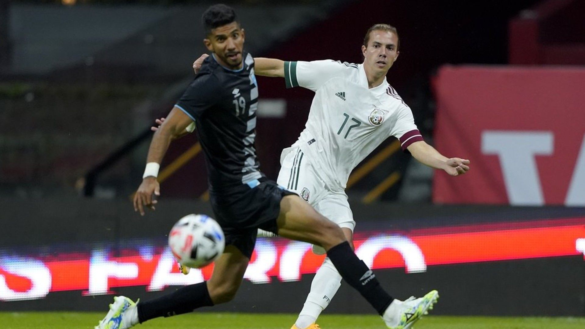 Sebastián Córdova México vs Guatemala