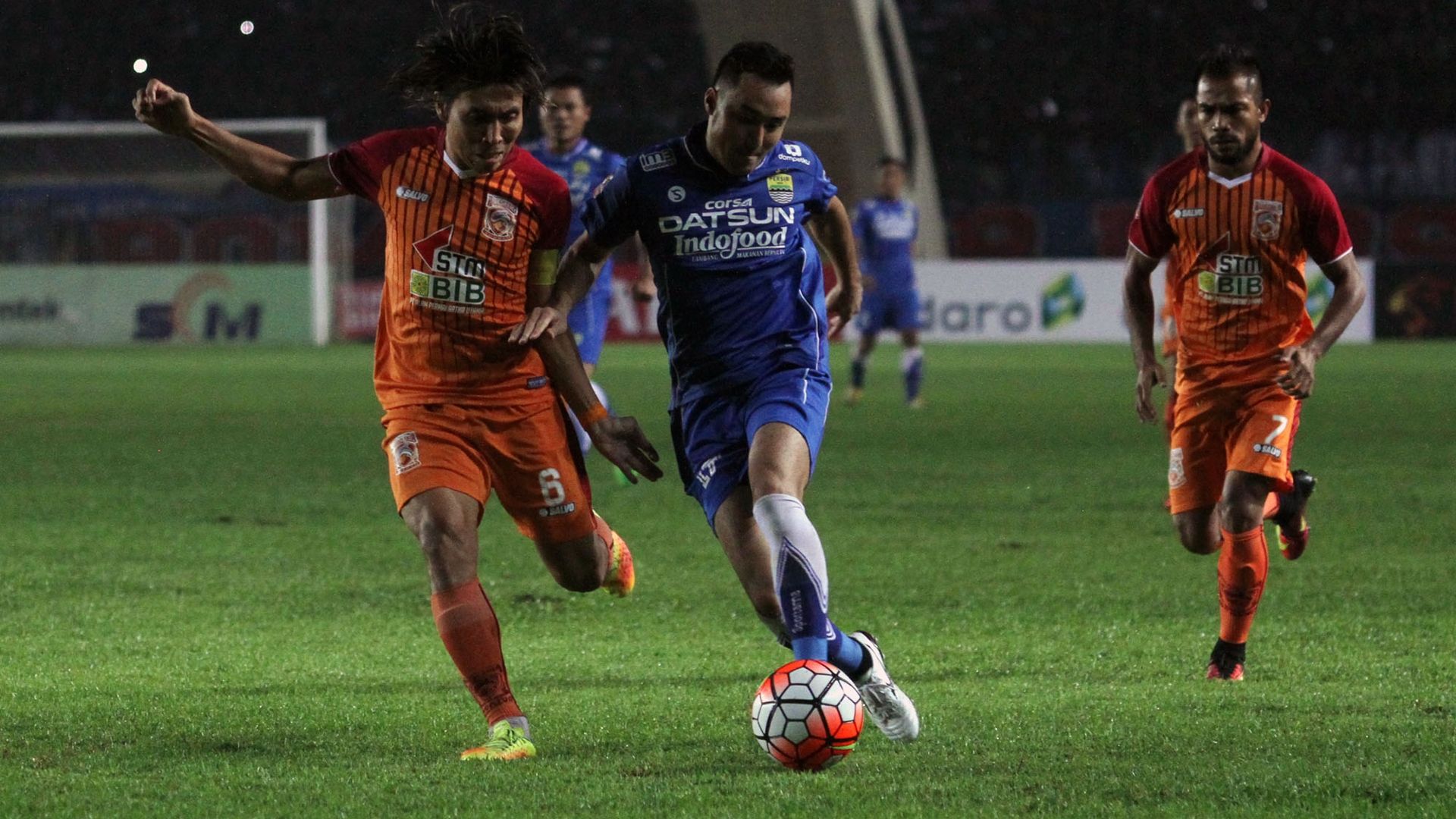 Asri Akbar - Pusamania Borneo FC & Shohei Matsunaga - Persib Bandung