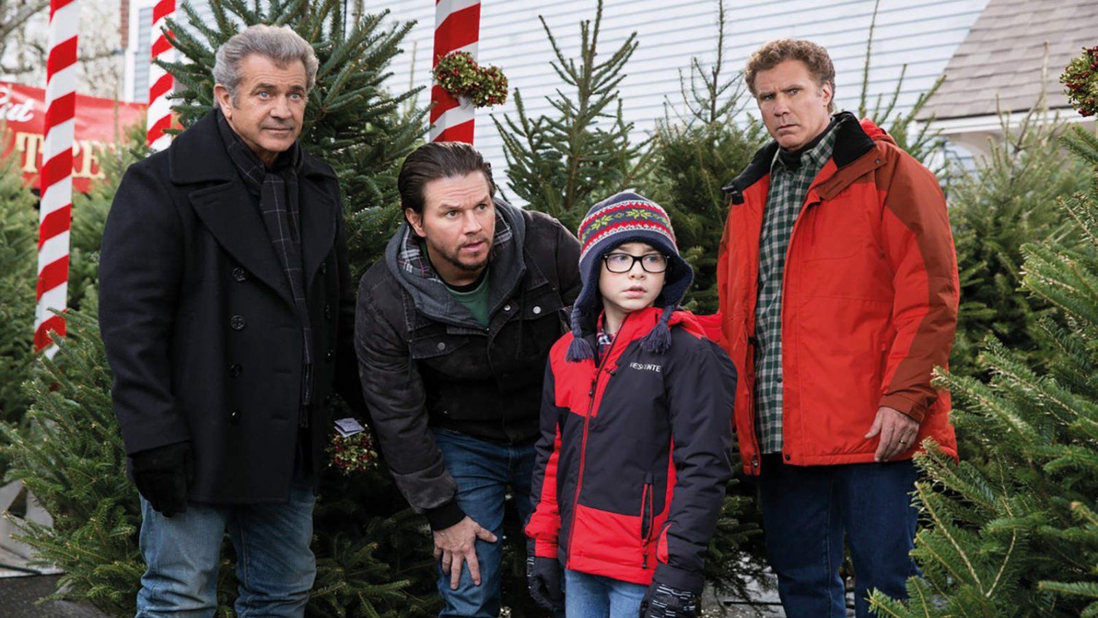 Mel Gibson, Mark Wahlberg and Will Ferrell in Daddy's Home 2 (2017).