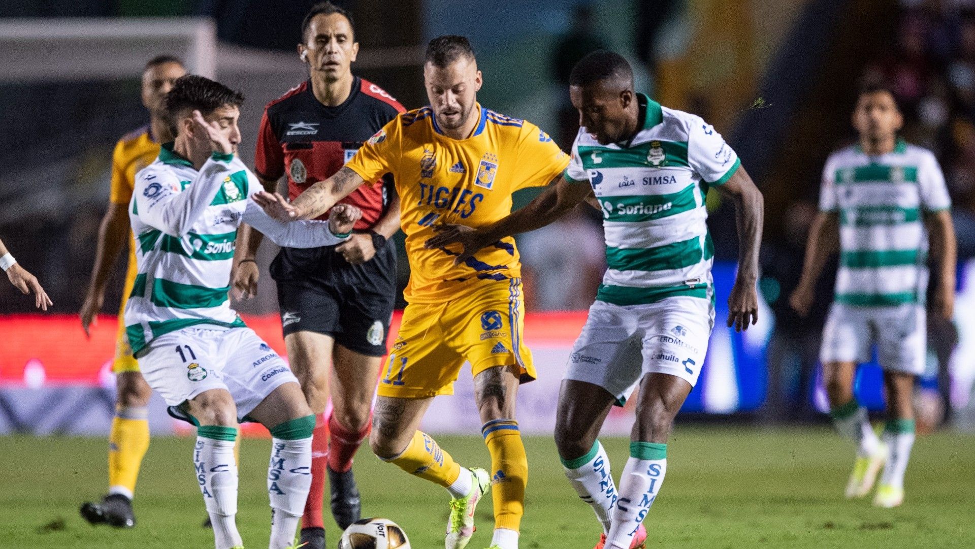 Tigres Santos Nico López Félix Torres Apertura 2021
