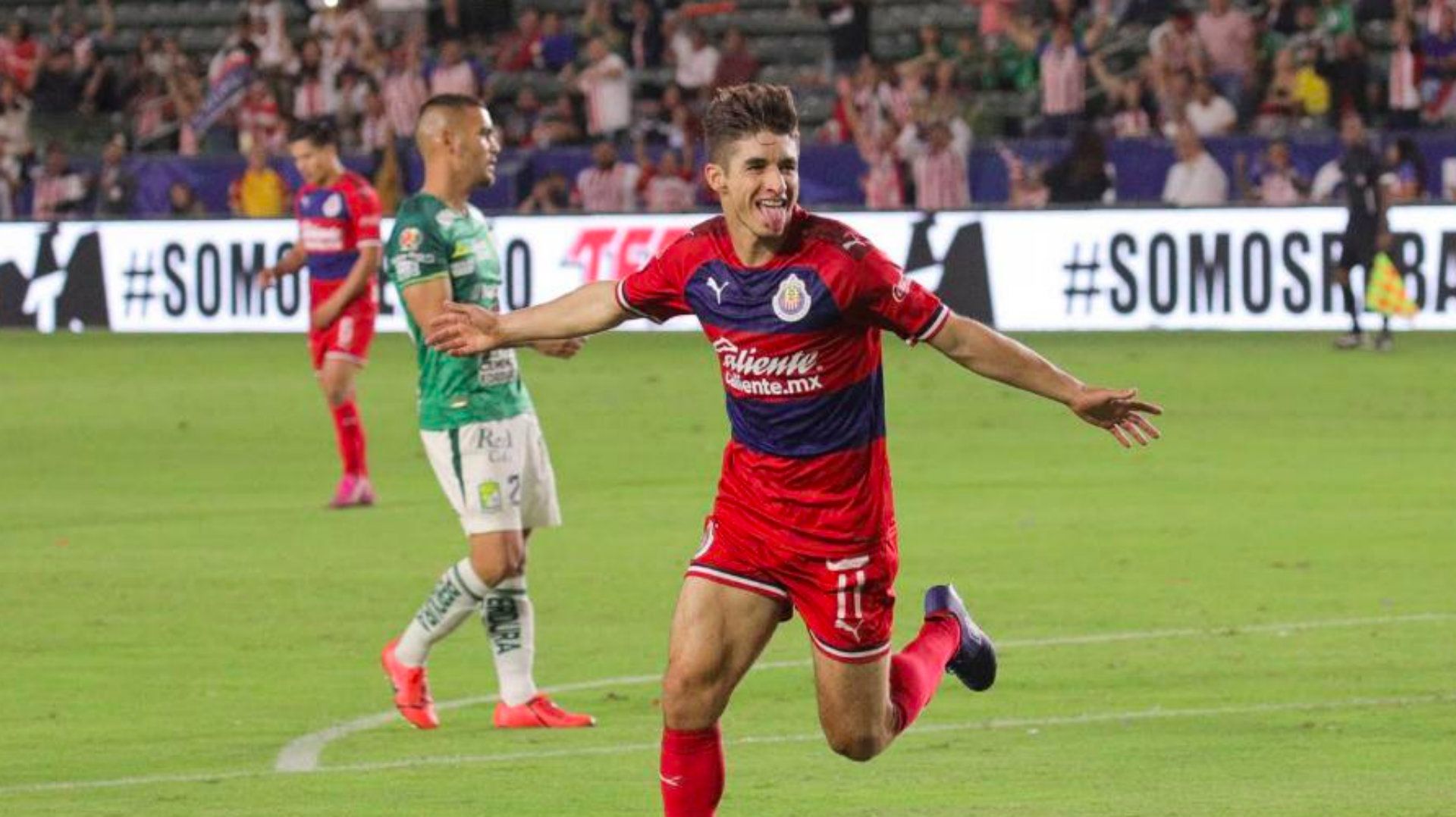 Isaac Brizuela Chivas vs León Liga MX