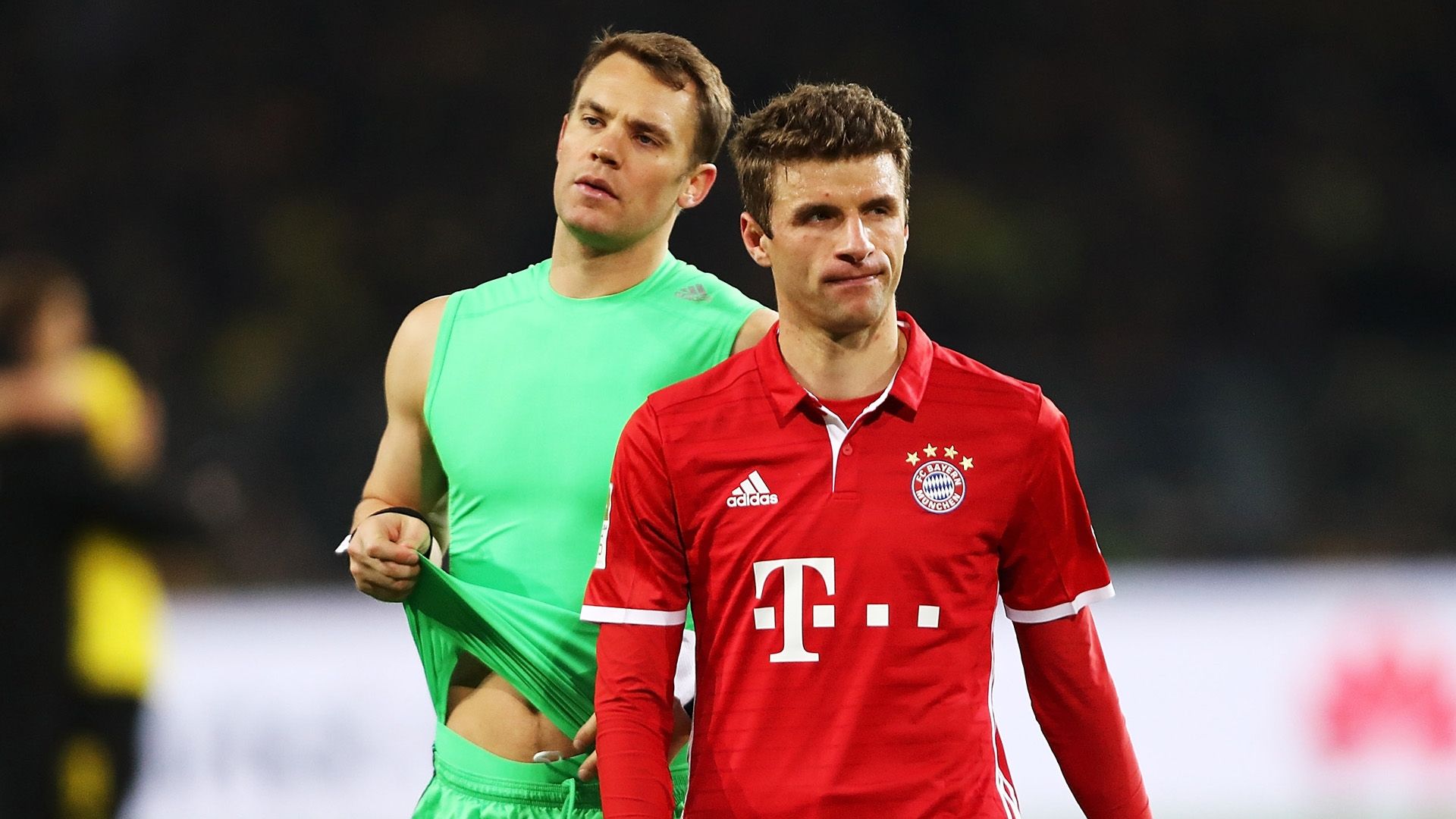 manuel neuer thomas müller bayern münchen bundesliga 111916