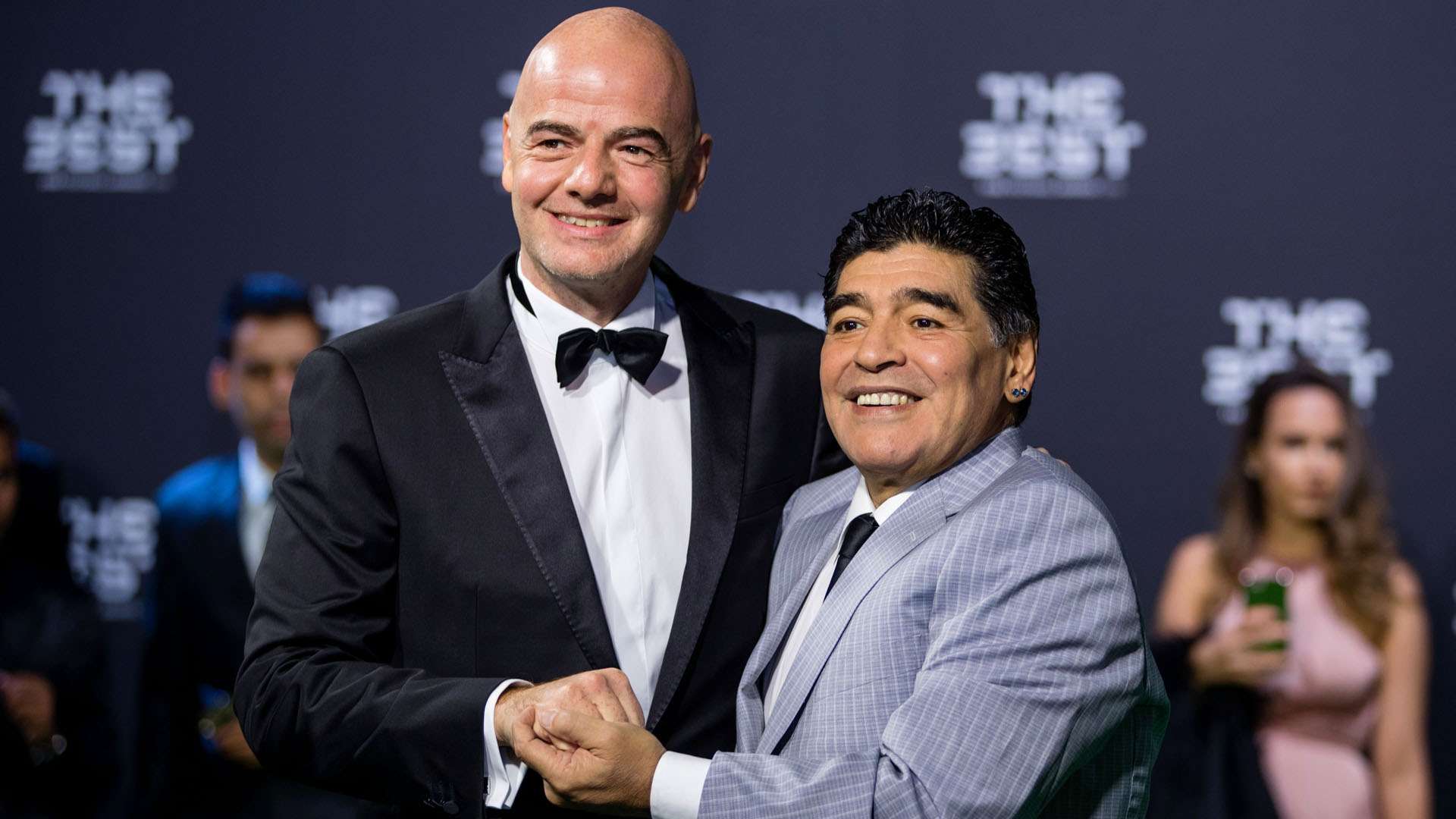 Maradona Infantino 090217