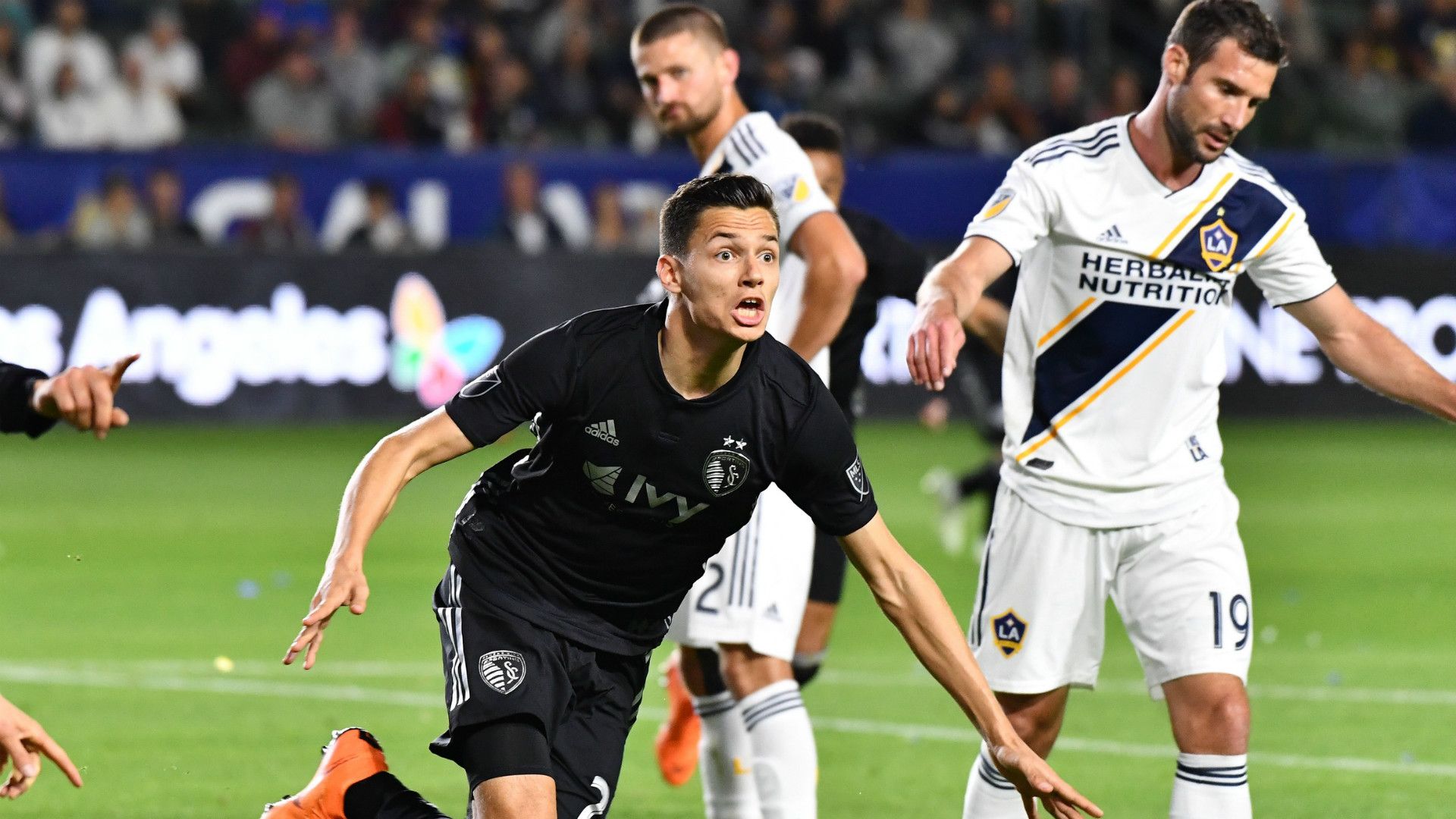 Daniel Salloi MLS Sporting KC LA Galaxy 04082018