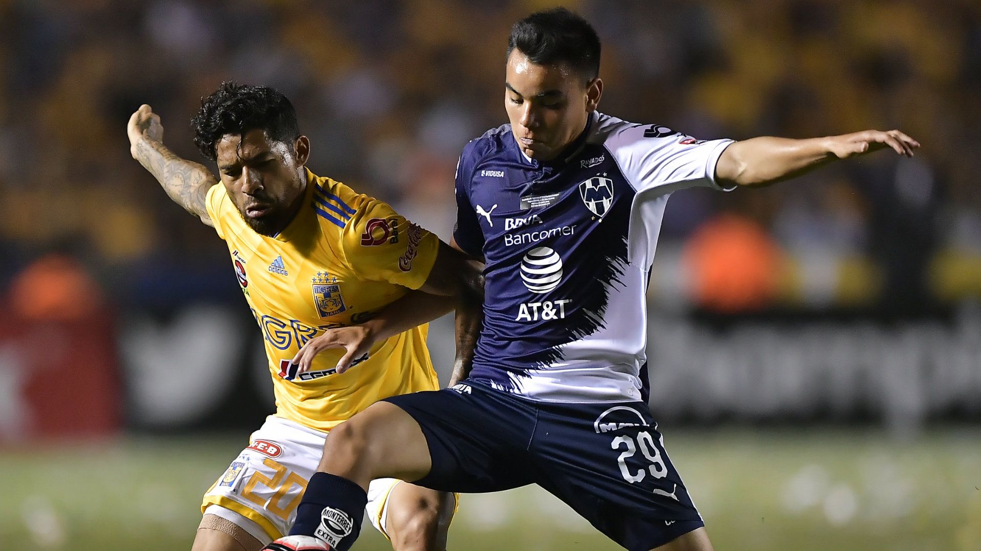 Javier Aquino Carlos Rodríguez Tigres Monterrey 230419