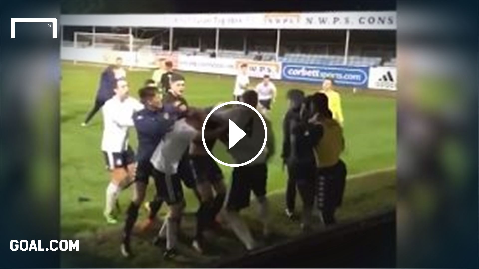 GFX Leeds Schlägerei Testspiel