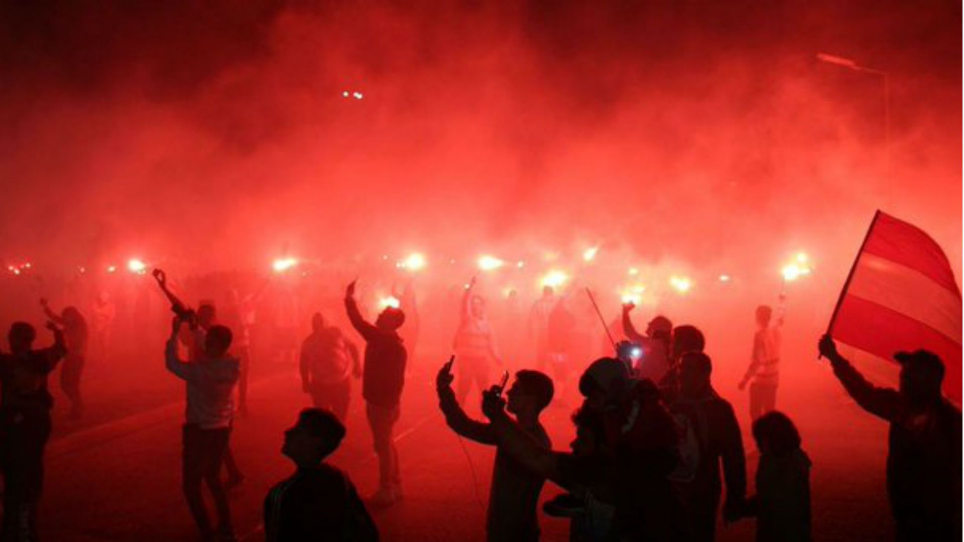 Estudiantes Fans Hinchas UNO