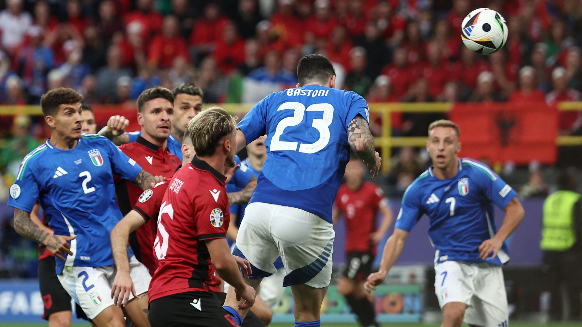 Bastoni Italia Albania