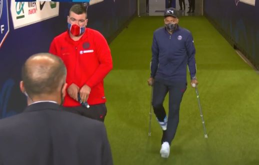 MBAPPÉ EN MULETAS 24072020