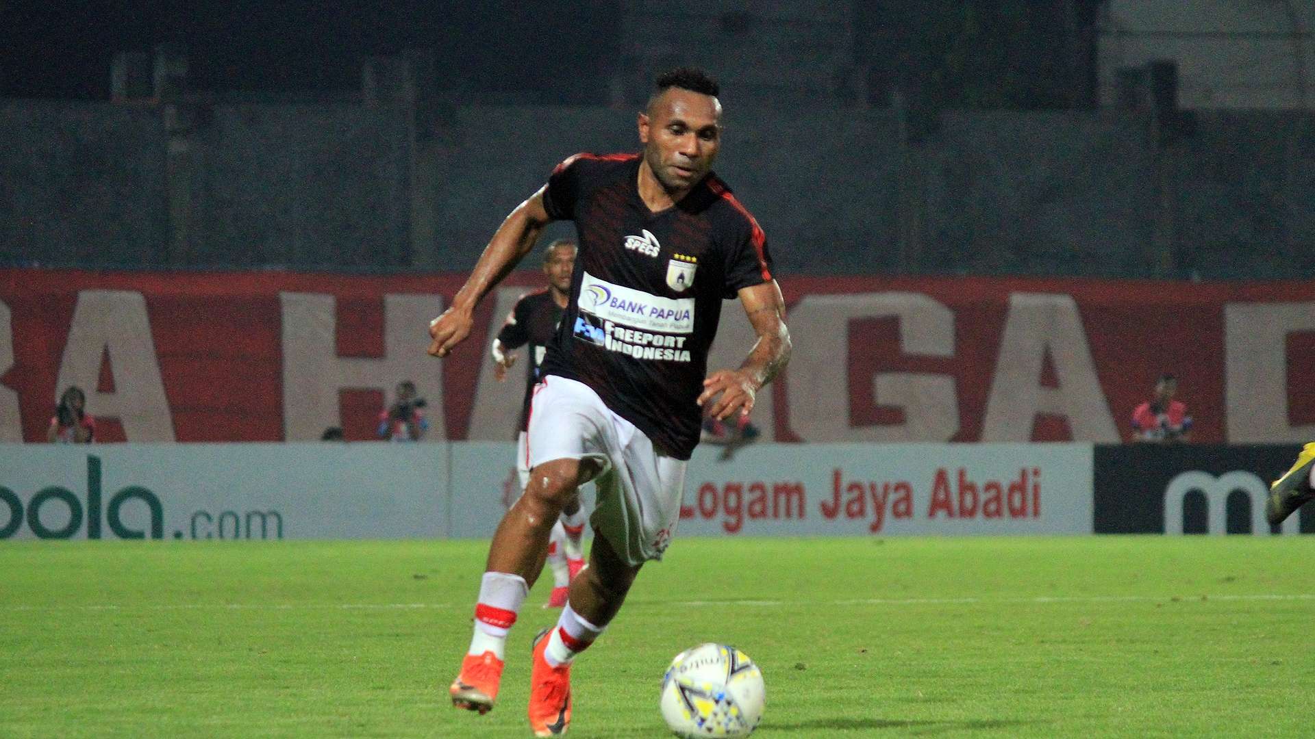 Titus Bonai - Madura United