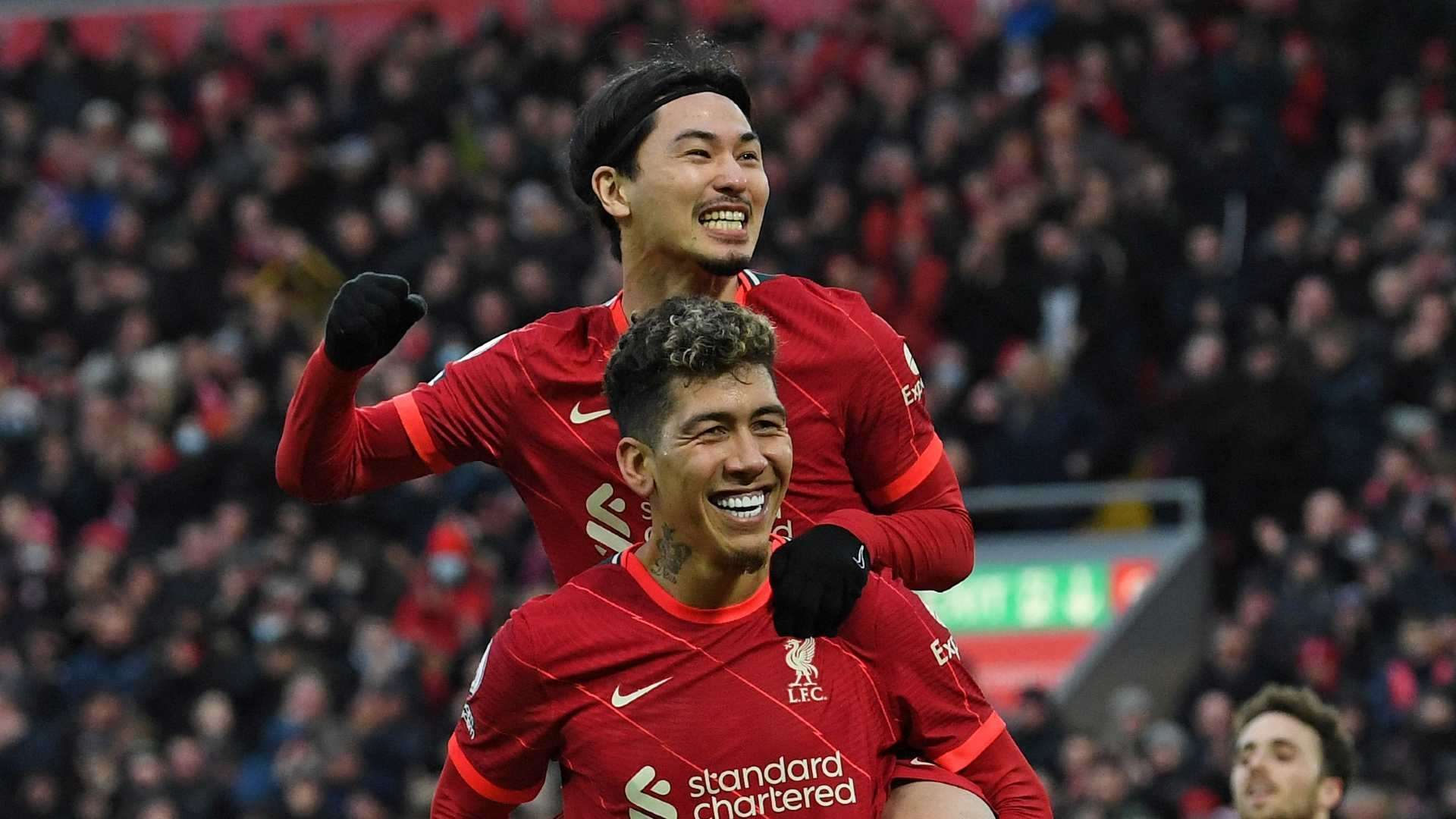 20220116 Takumi Minamino Roberto Firmino