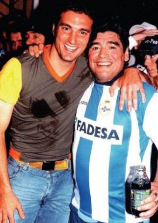 Scaloni Maradona (mal cortada)