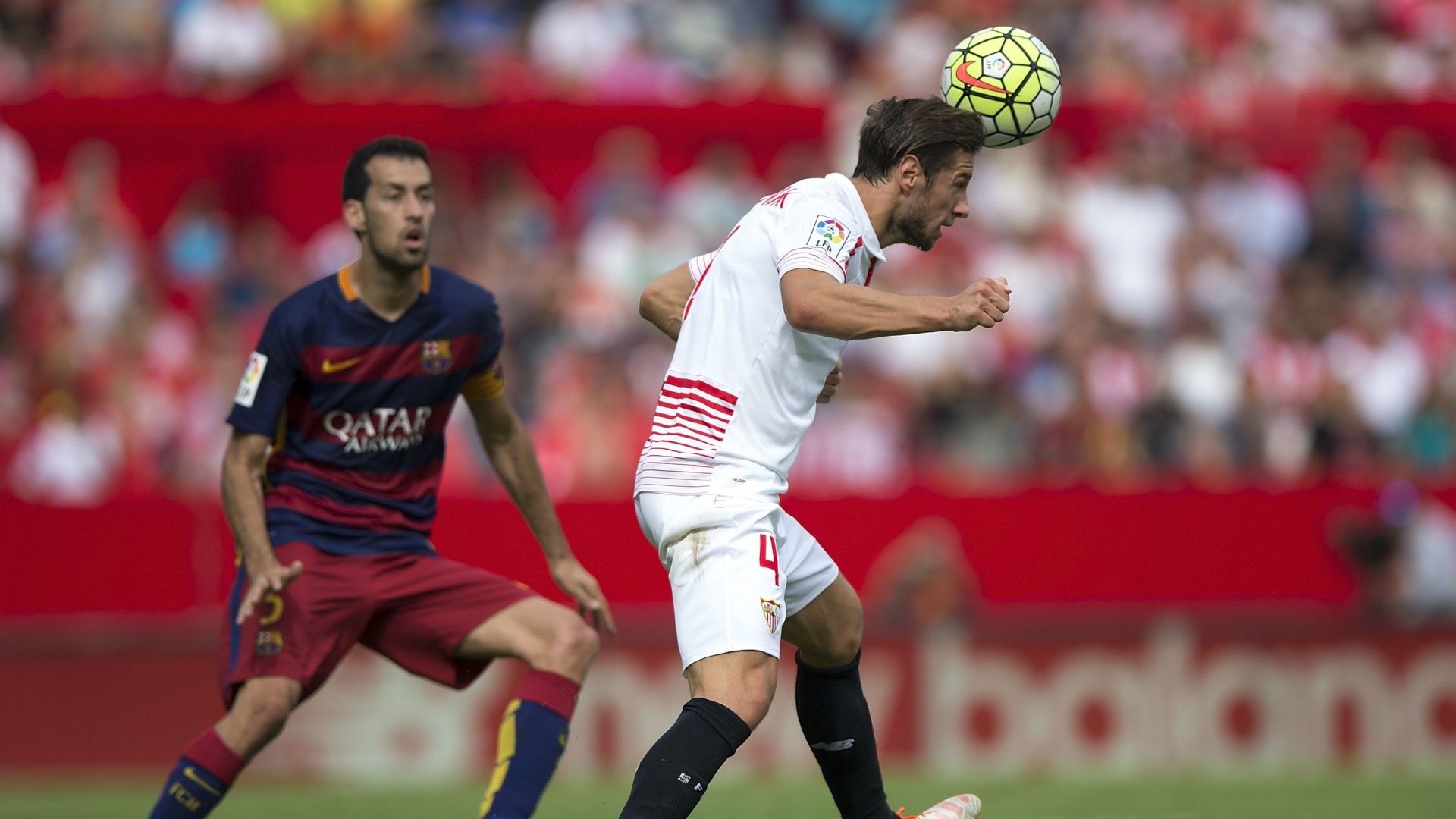 Grzegorz Krychowiak Sergio Busquets Sevilla Barcelona La Liga 03102015