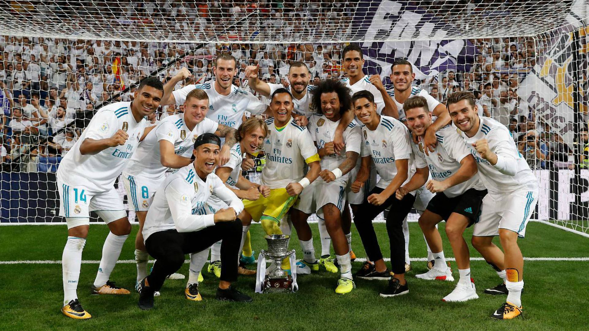 Real Madrid foreign players celebrating the Spain Supercup