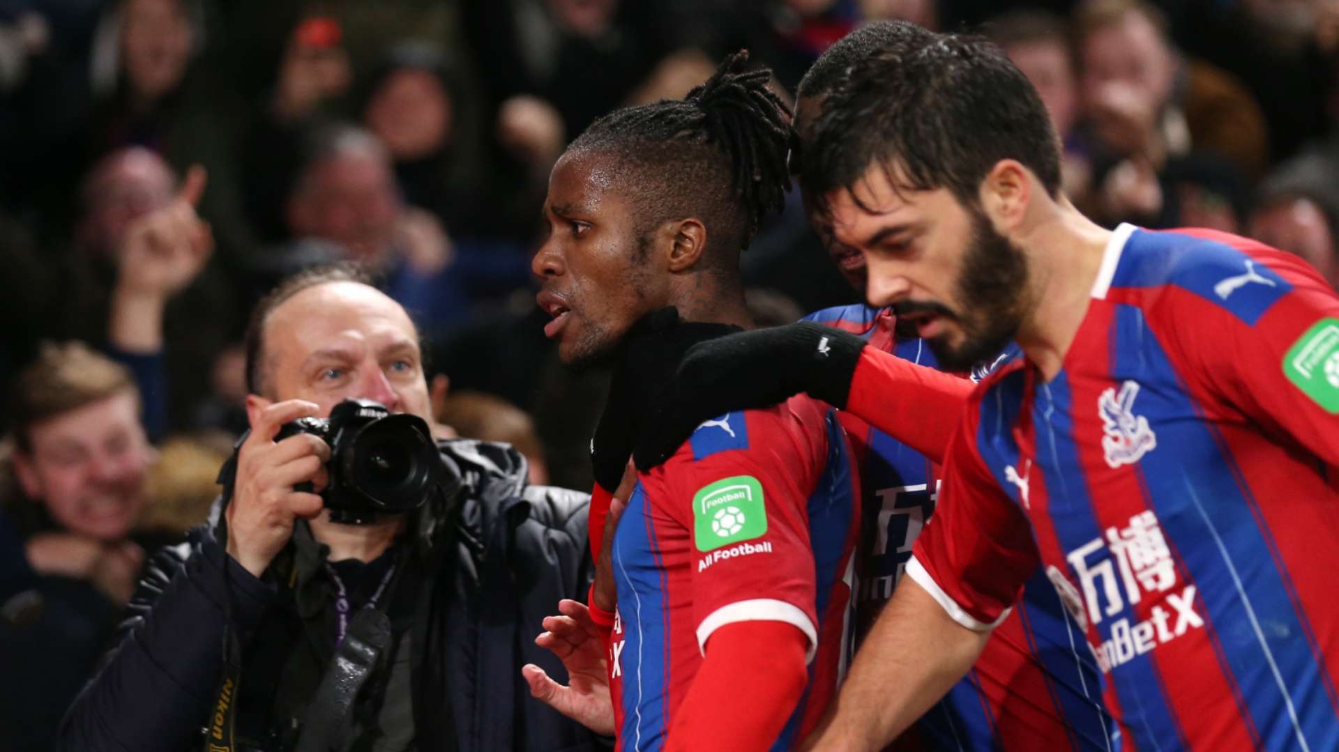 Wilfried Zaha Crystal Palace 2019-20