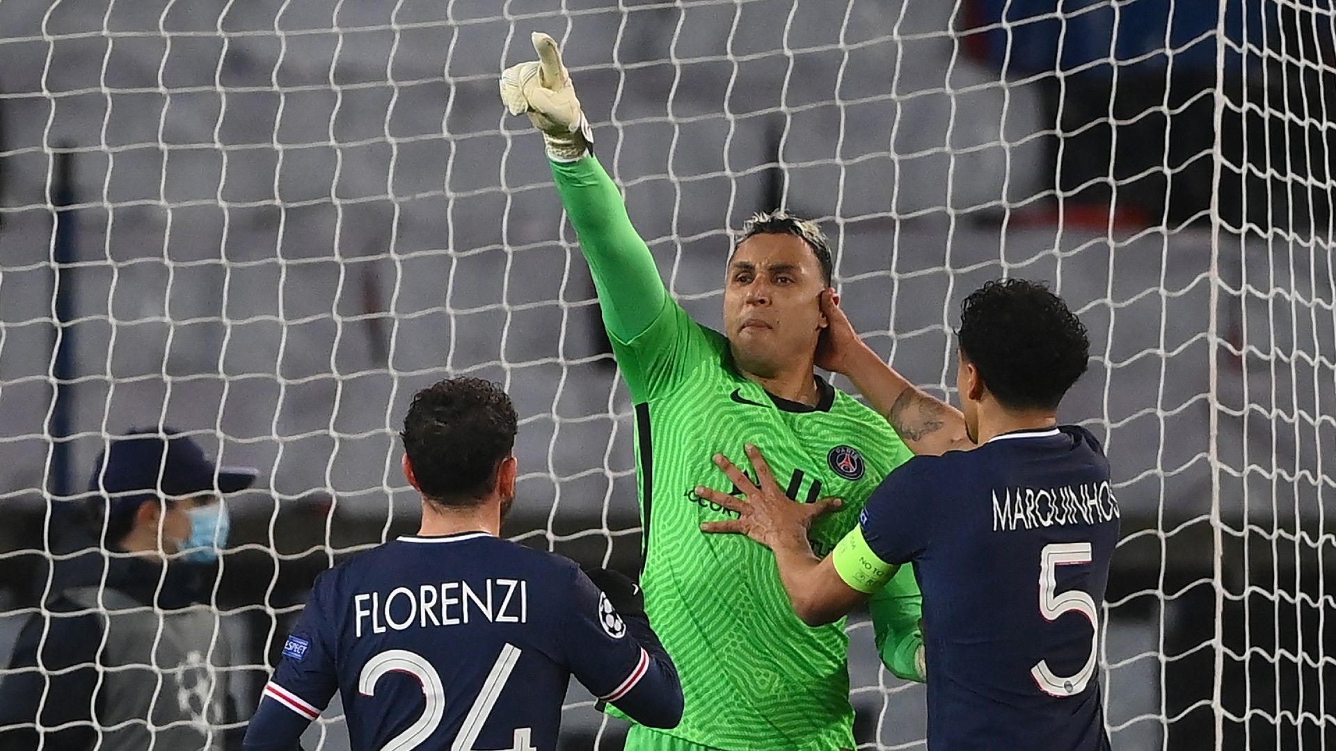 PSG Barcelona Navas Champions League