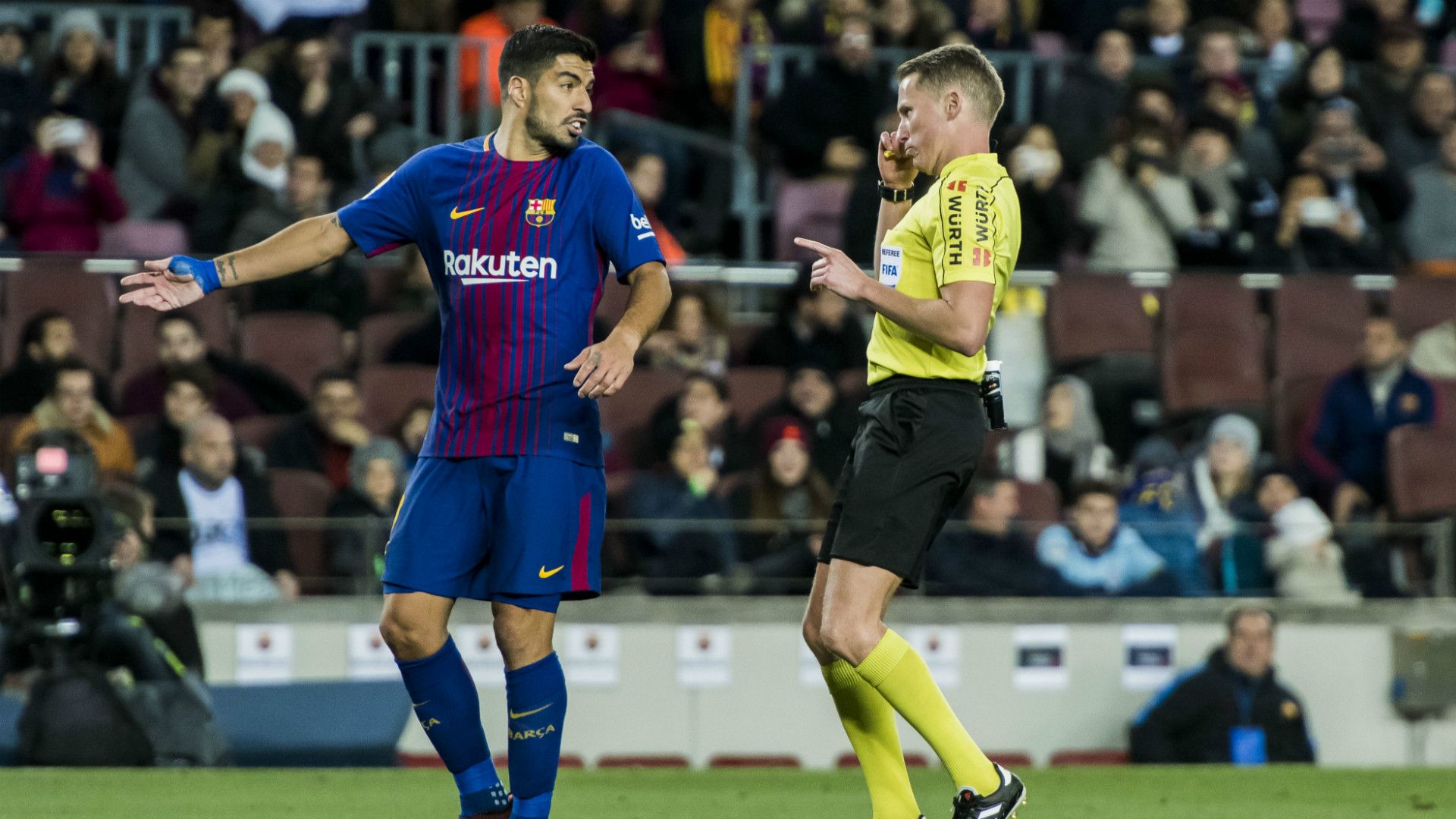 Luis Suarez Alejandro Hernandez Hernandez Spanish Referee