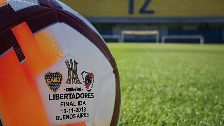 Bola - Boca  Juniors x River Plate - 8/11/2018