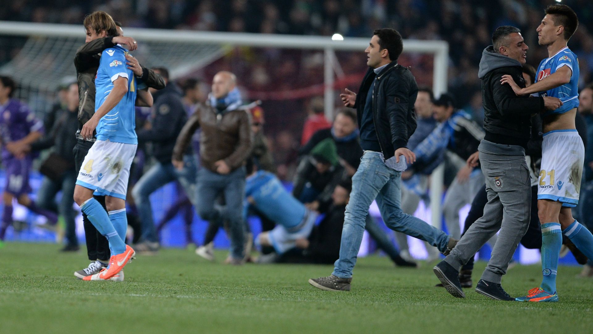 Napoli fans Fiorentina Napoli Coppa Italia 05032014